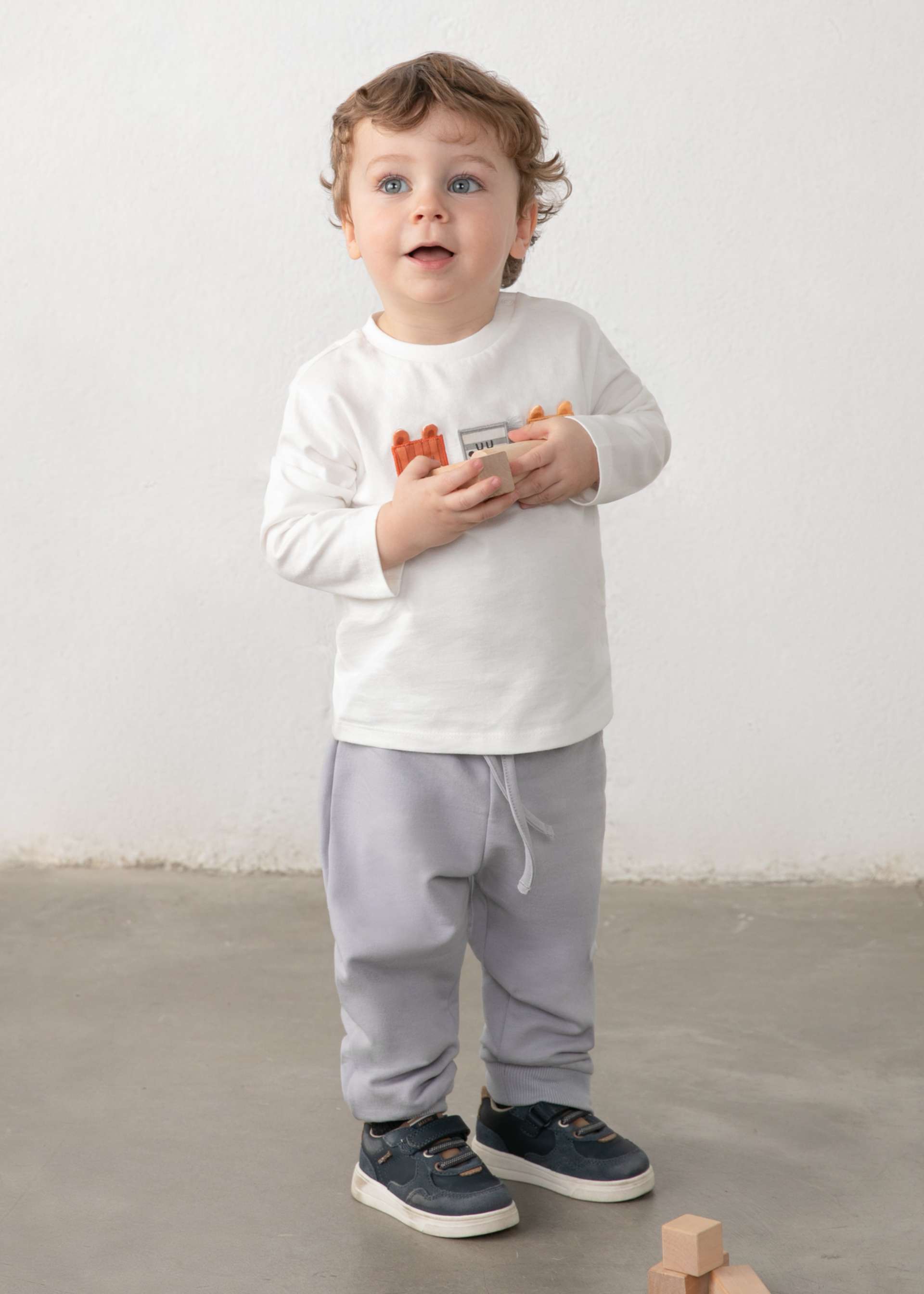 Pantalón de pants básico bebé