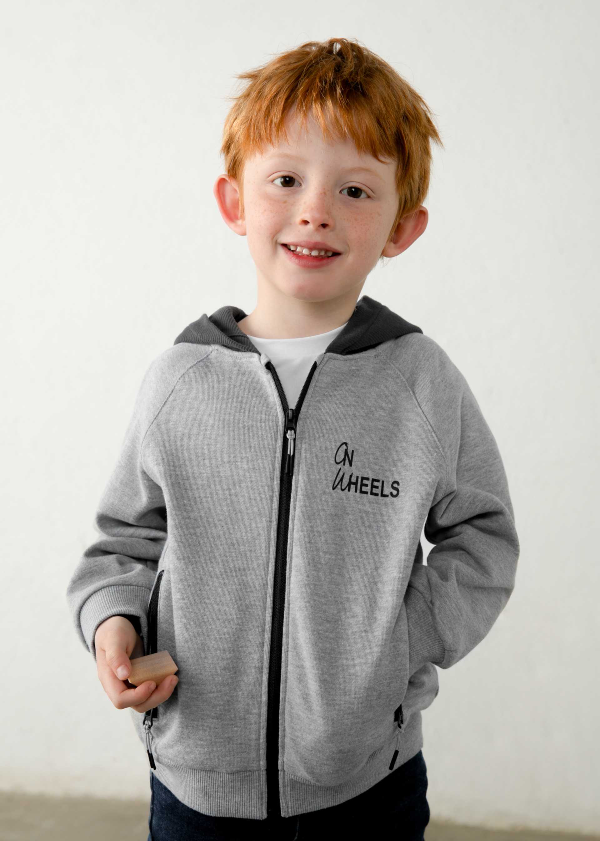 Sweat zippé à capuche garçon
