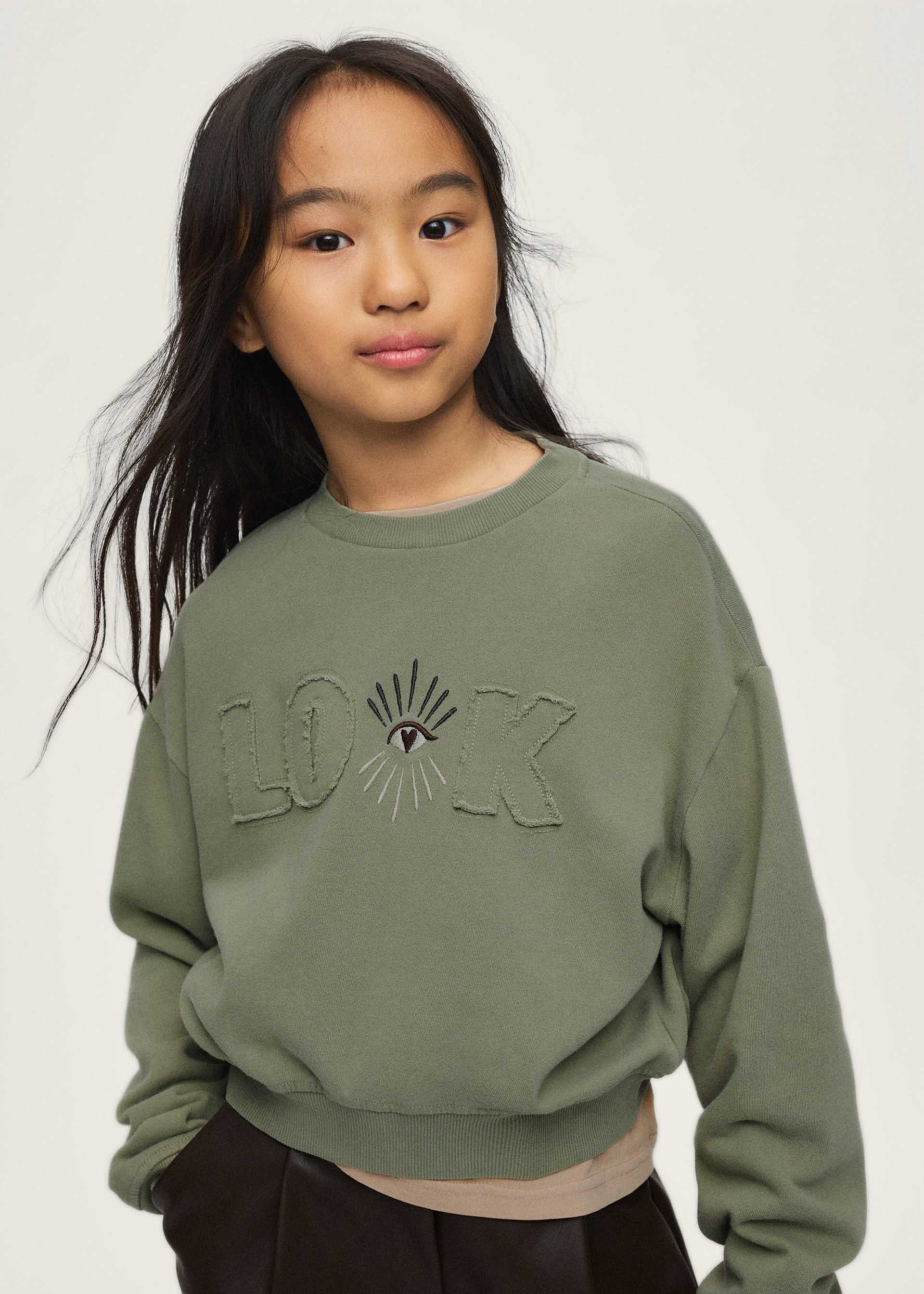 Sudadera bordados chica