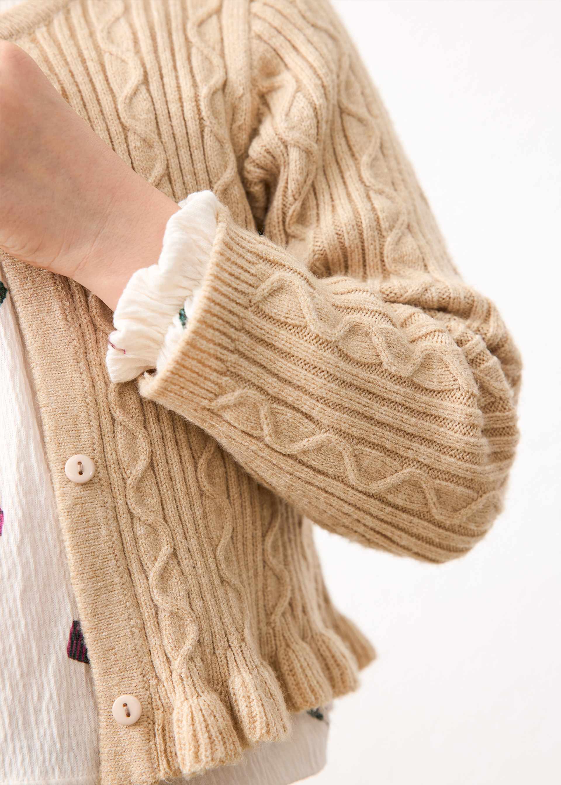 Suéter tricot cuello pelo niña