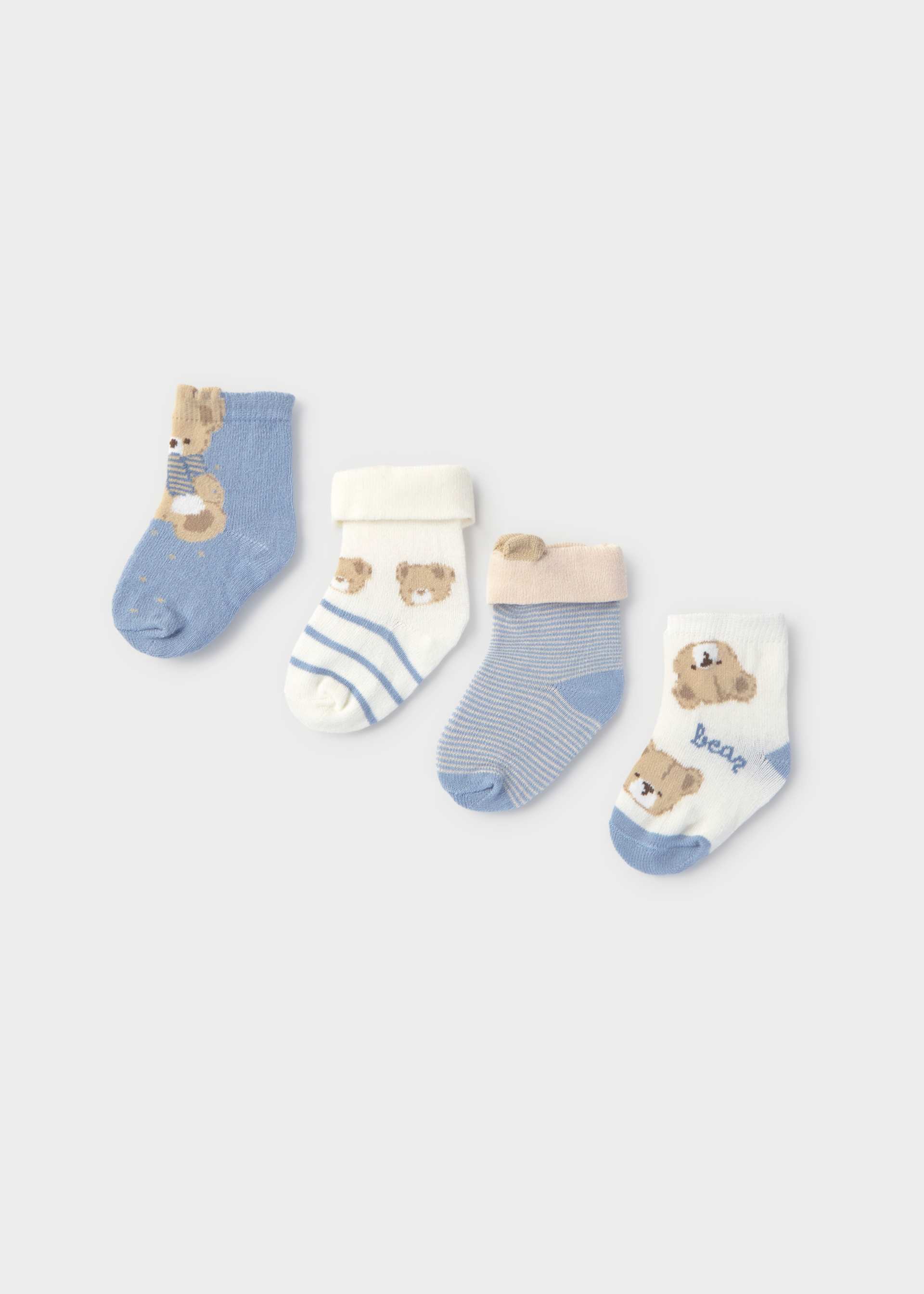 Newborn 4 Socks Pack