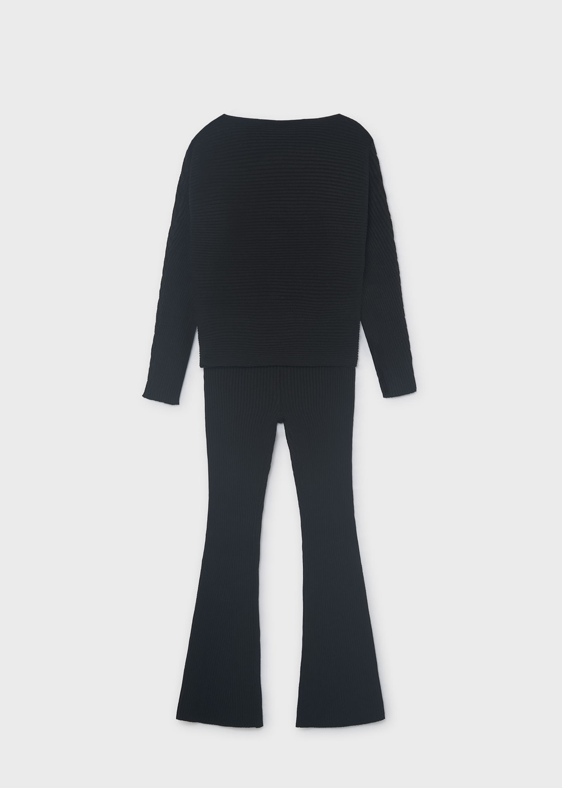 Conjunto calças e camisola canalé rapariga