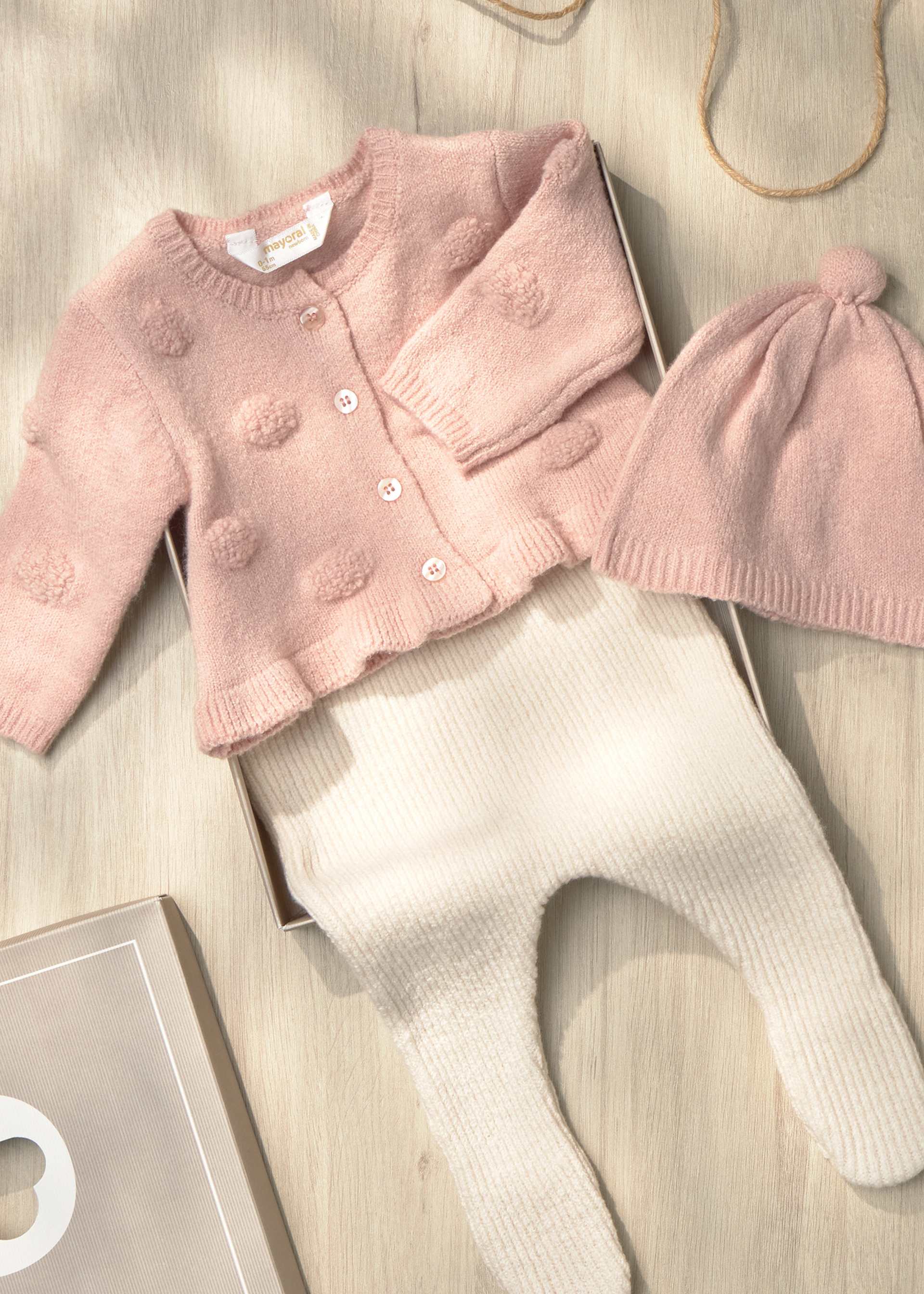 Ensemble guêtre et cardigan nouveau-né