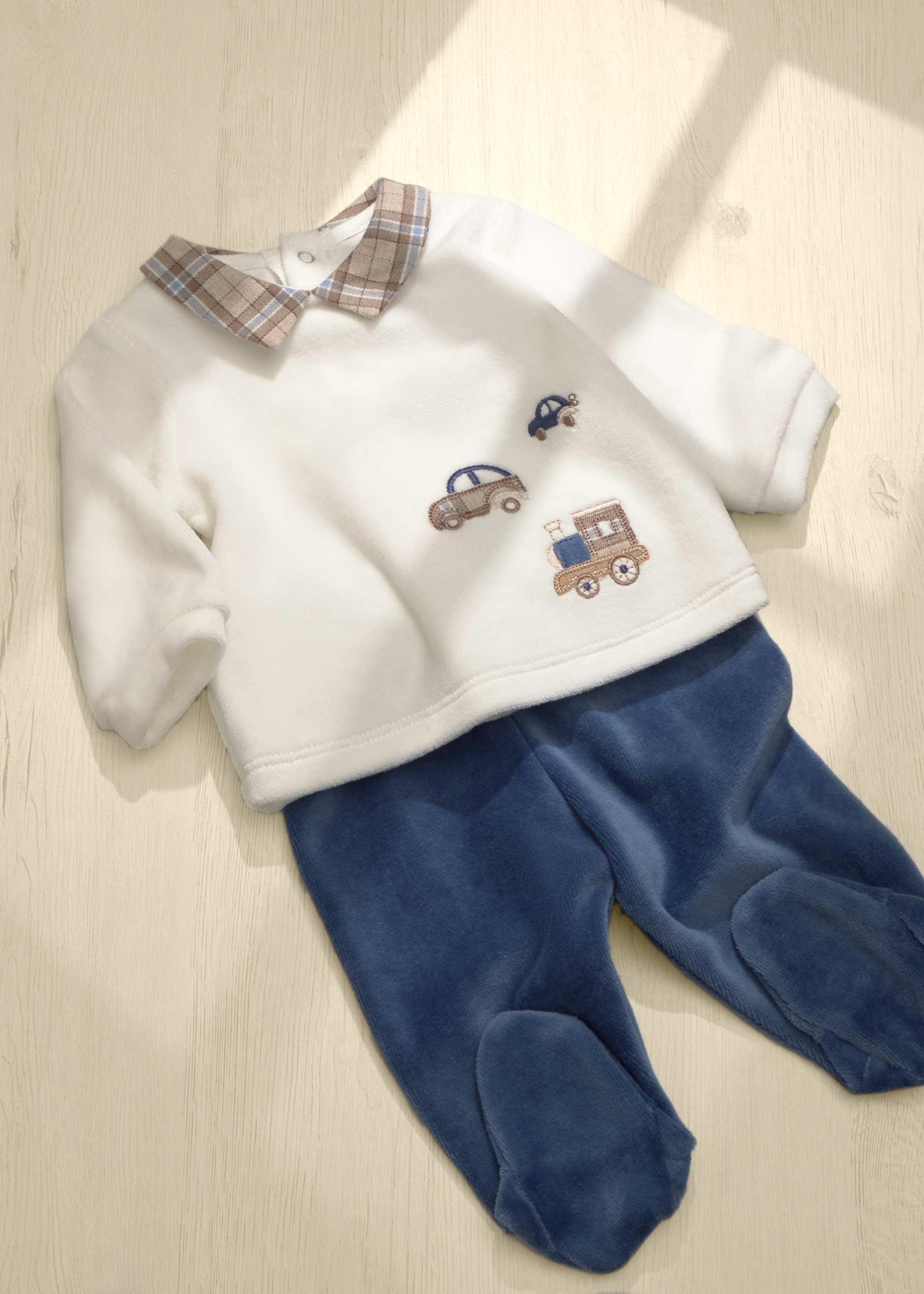 Conjunto pantalón y playera recién nacido
