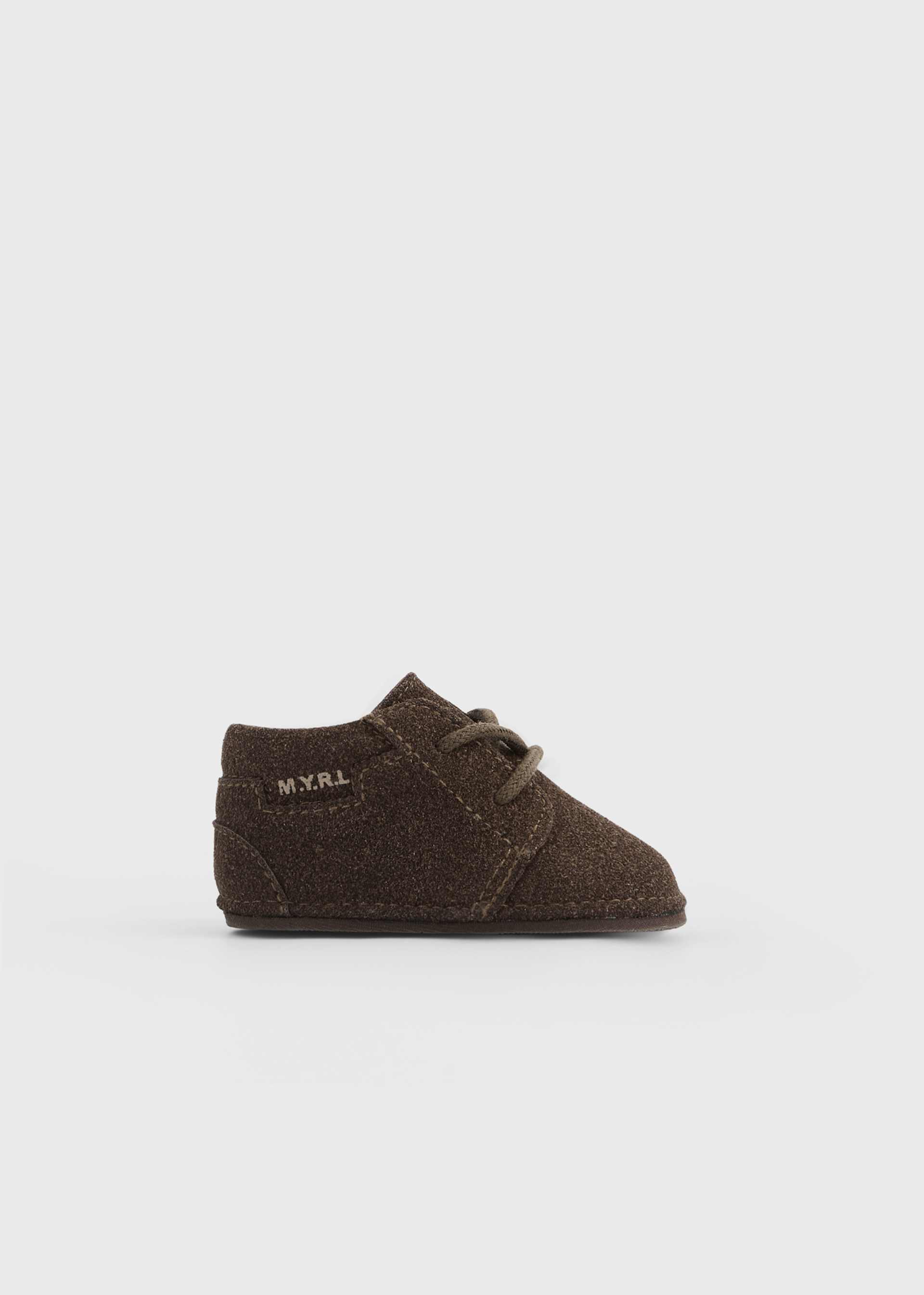 Newborn suede boot