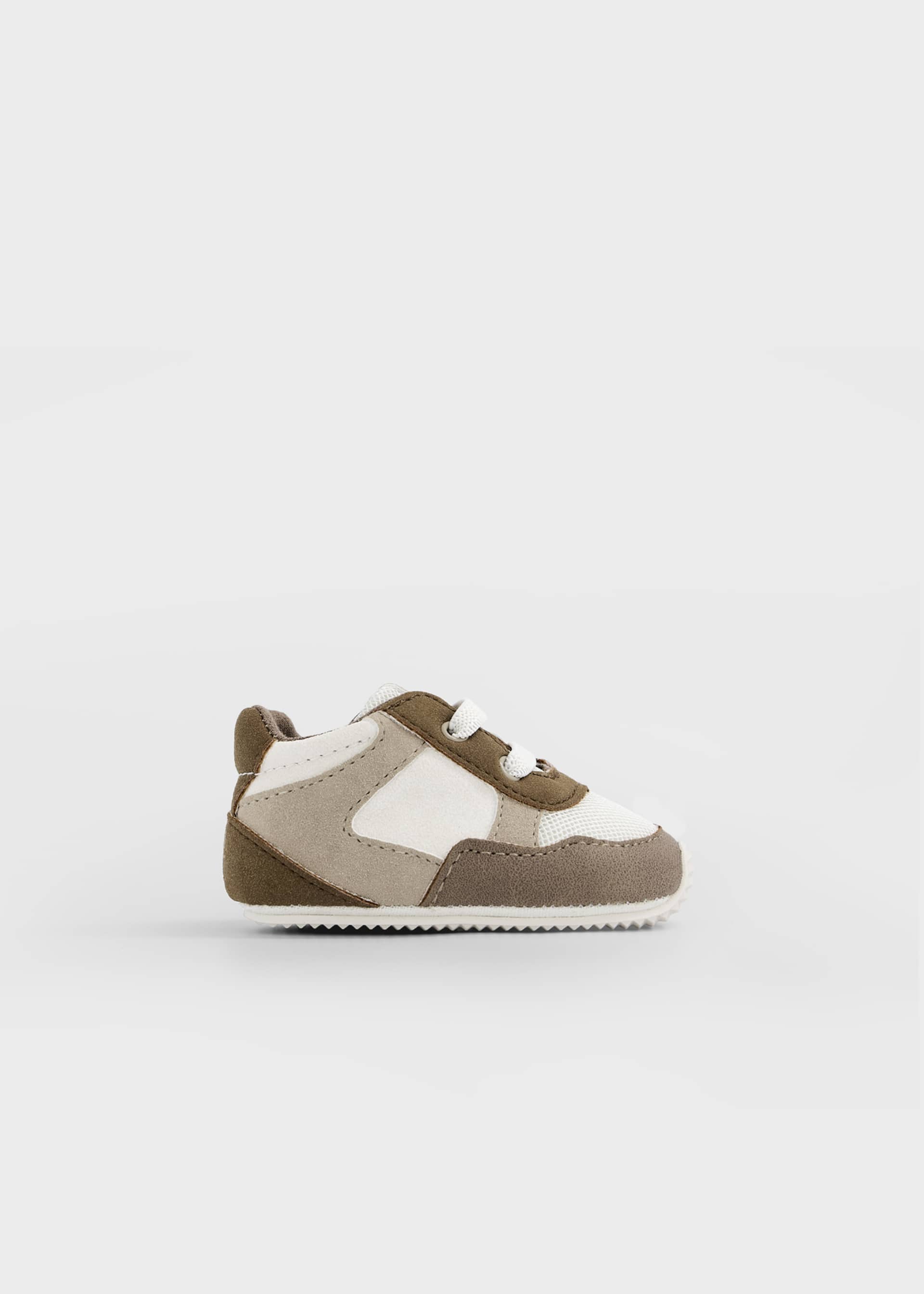 Buty sportowe dla noworodka