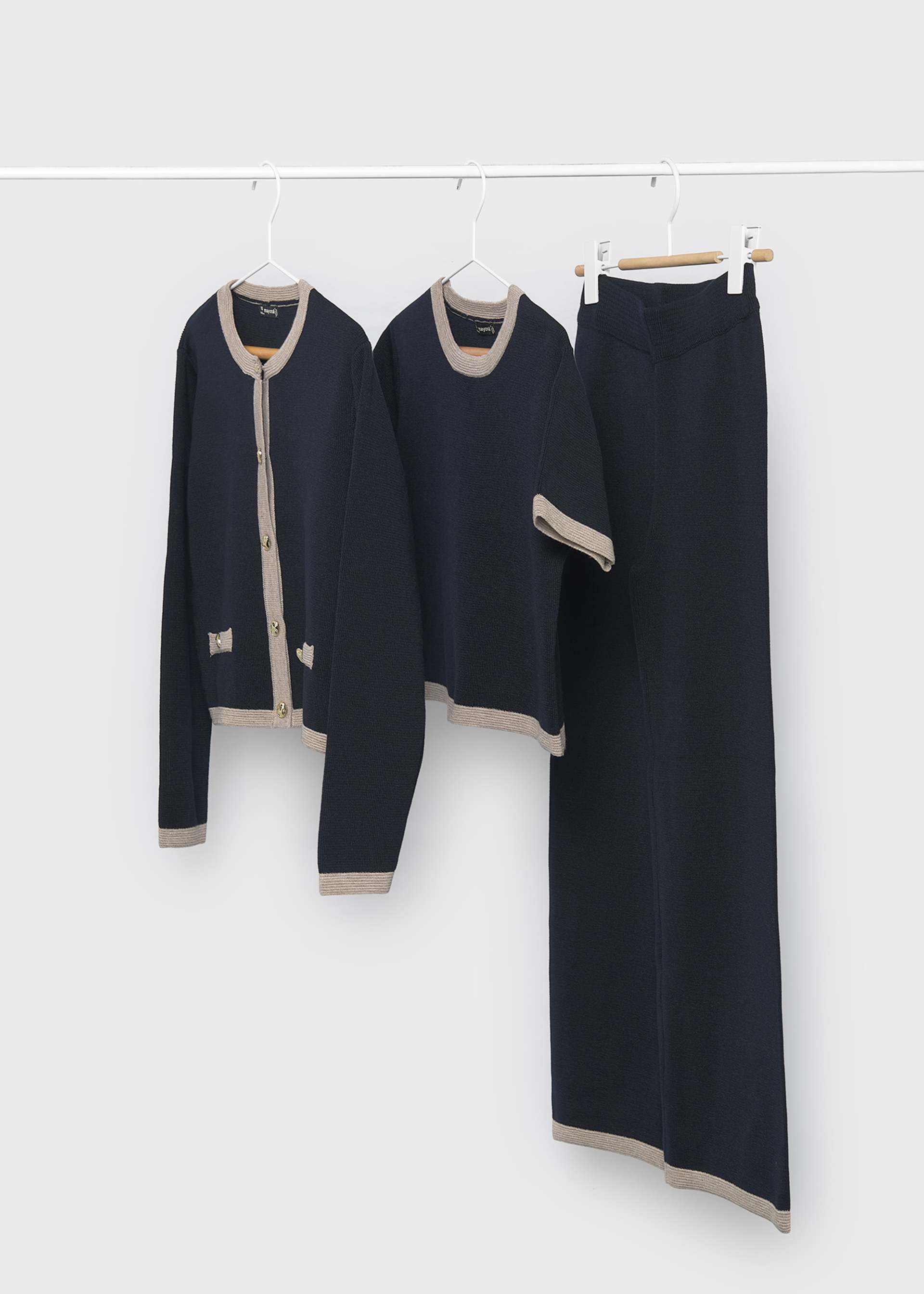 Conjunto 3 piezas con chaqueta chica