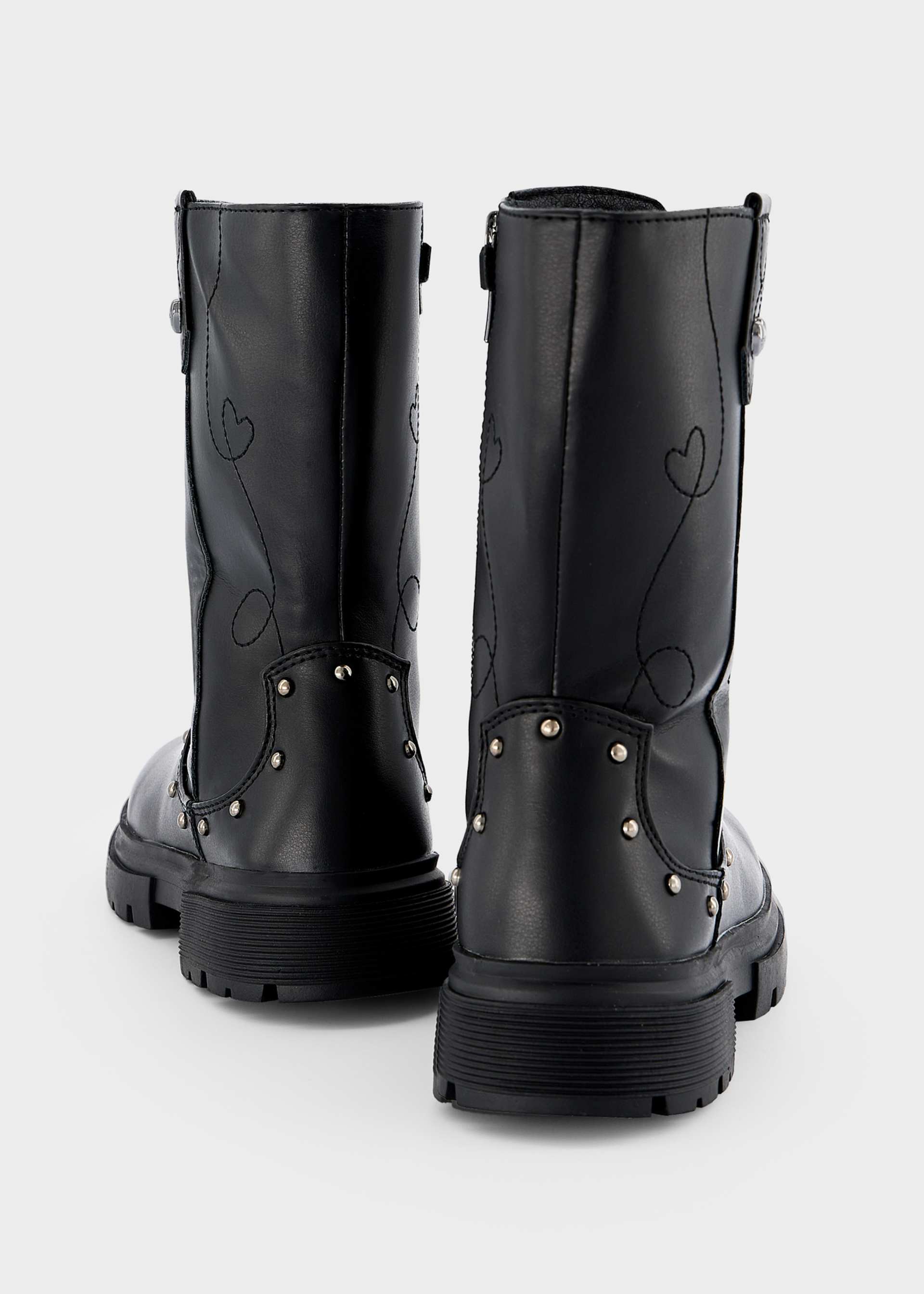 Boots girl