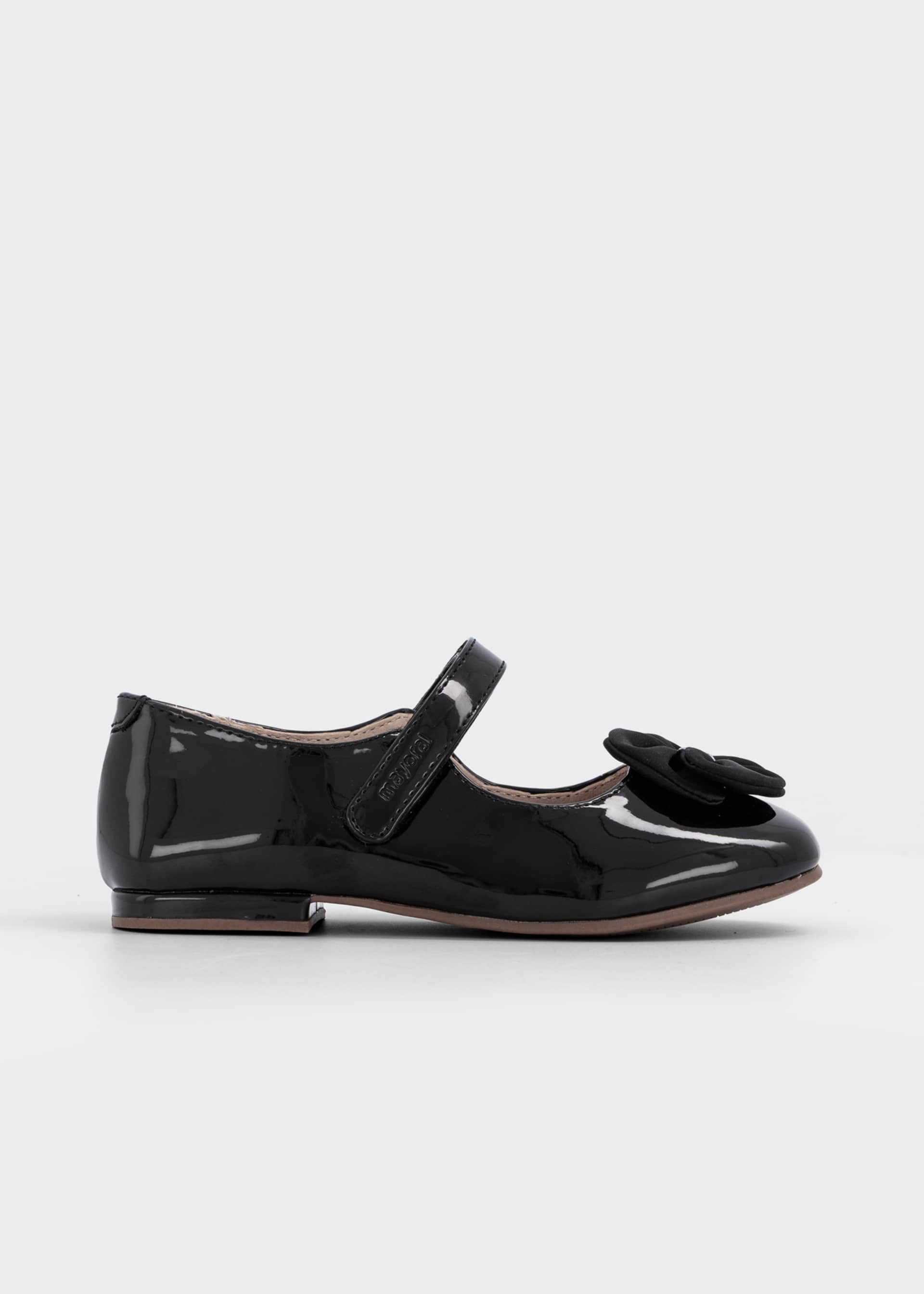 Girls' patent leather Mary Janes with a flower