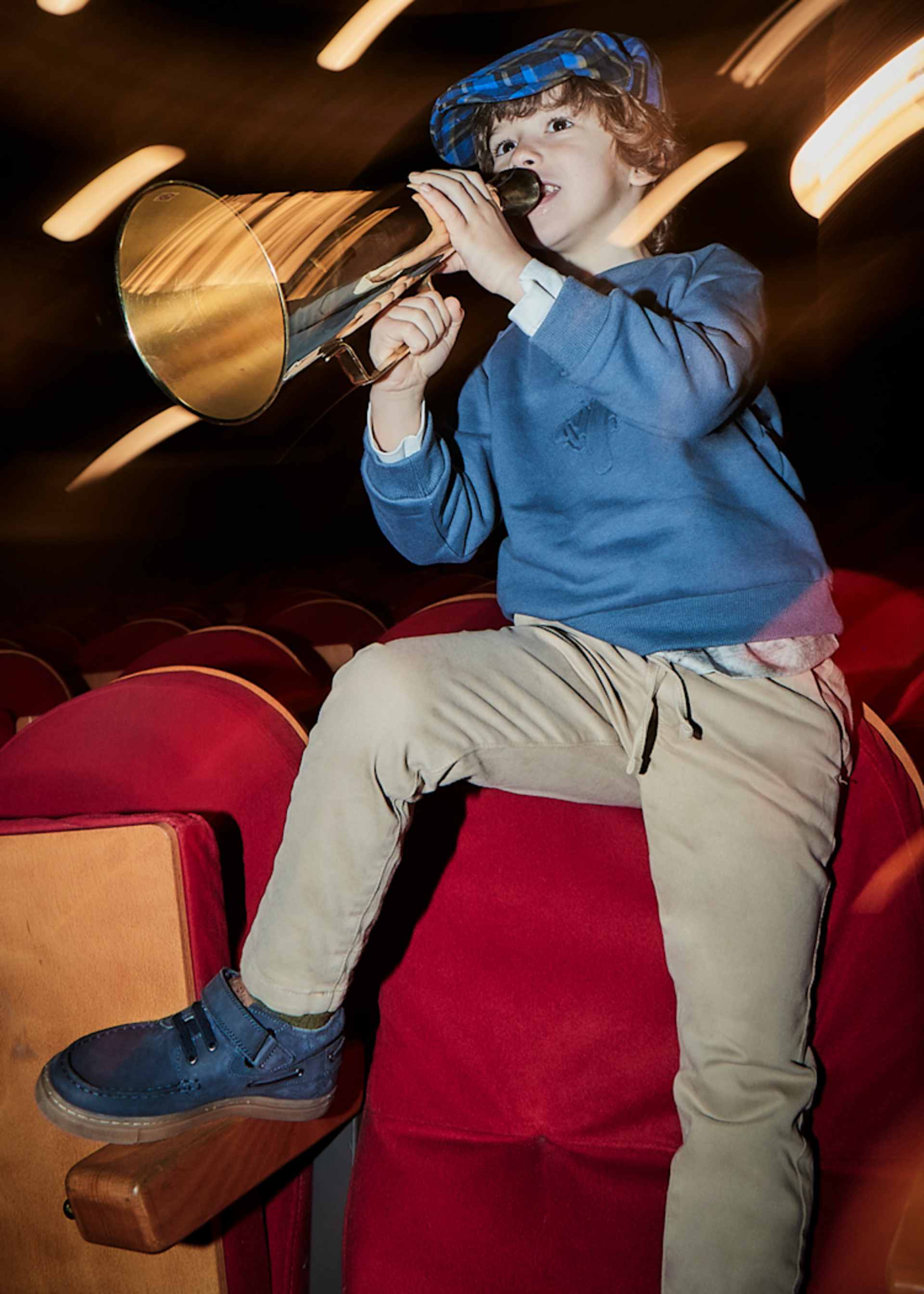 Прав панталон jogger за момче