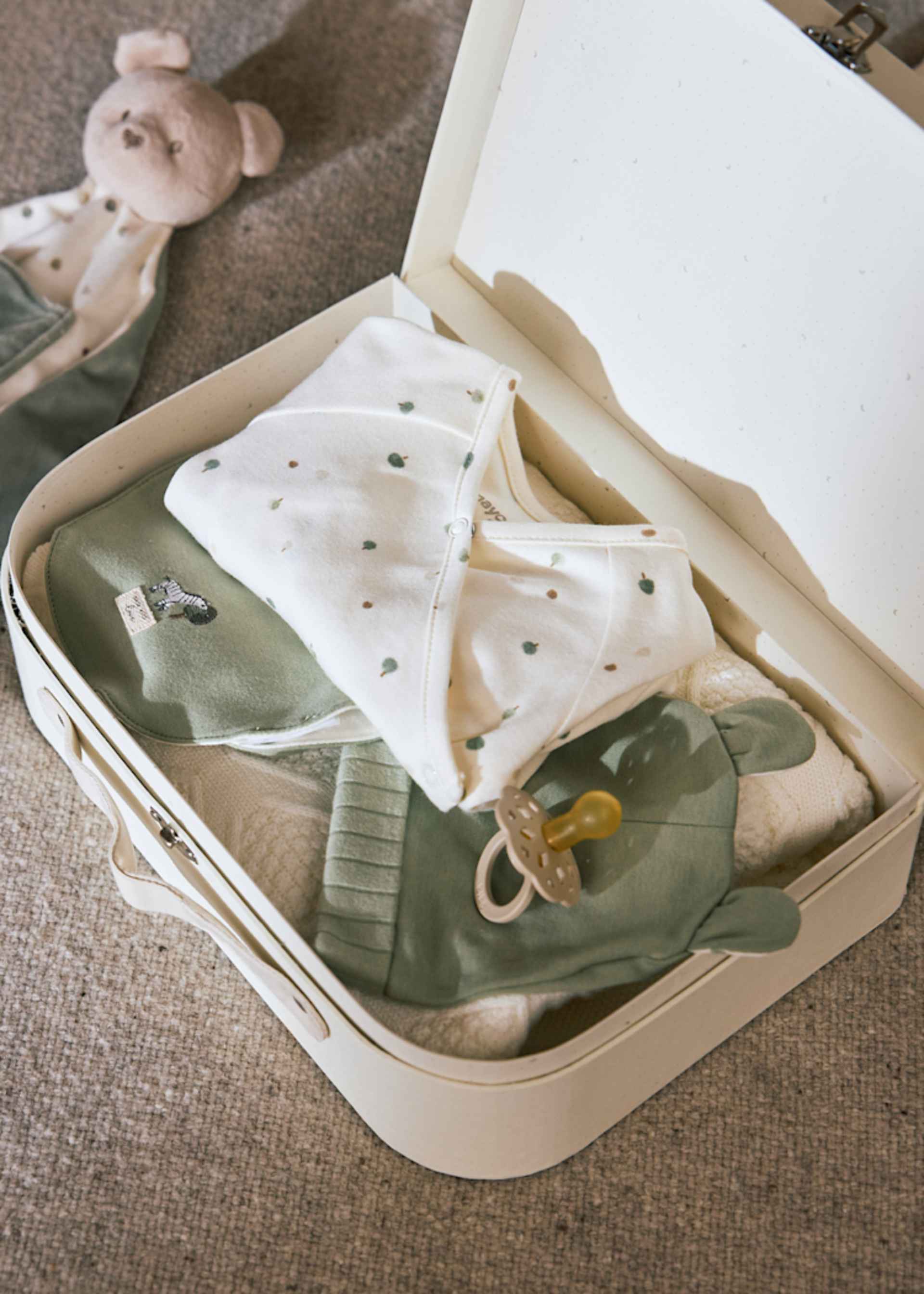 Baby unisex 3 piece gift set