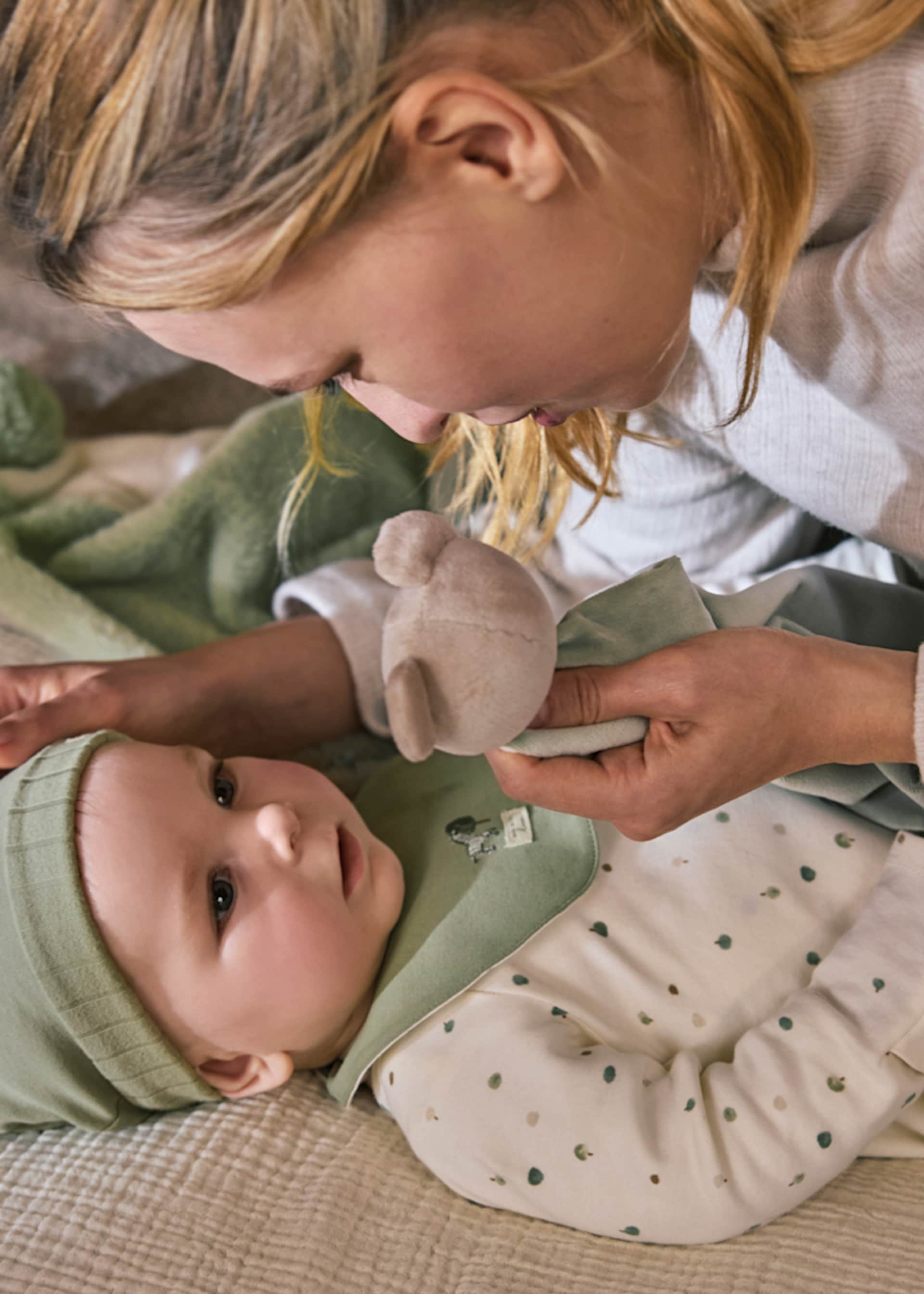 Комплект от 4 части за новородено момче Комплект от 4 части за новородено момче