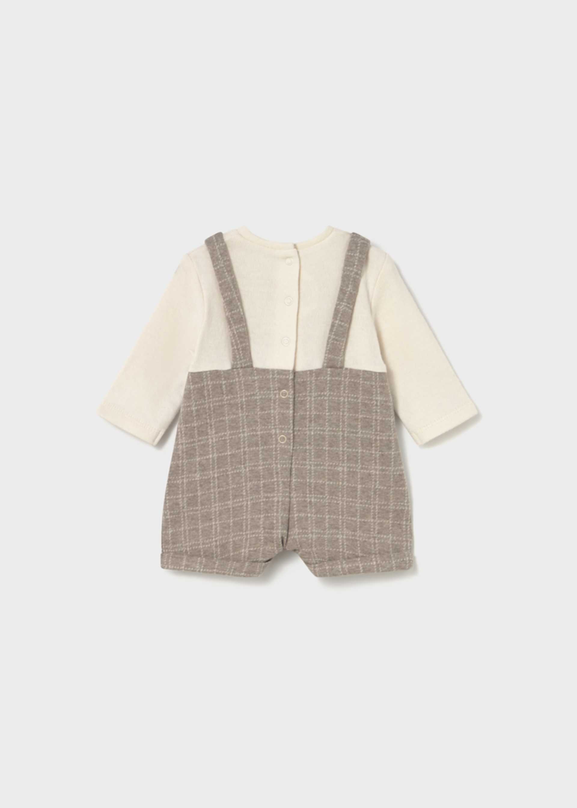 Newborn romper with pocket