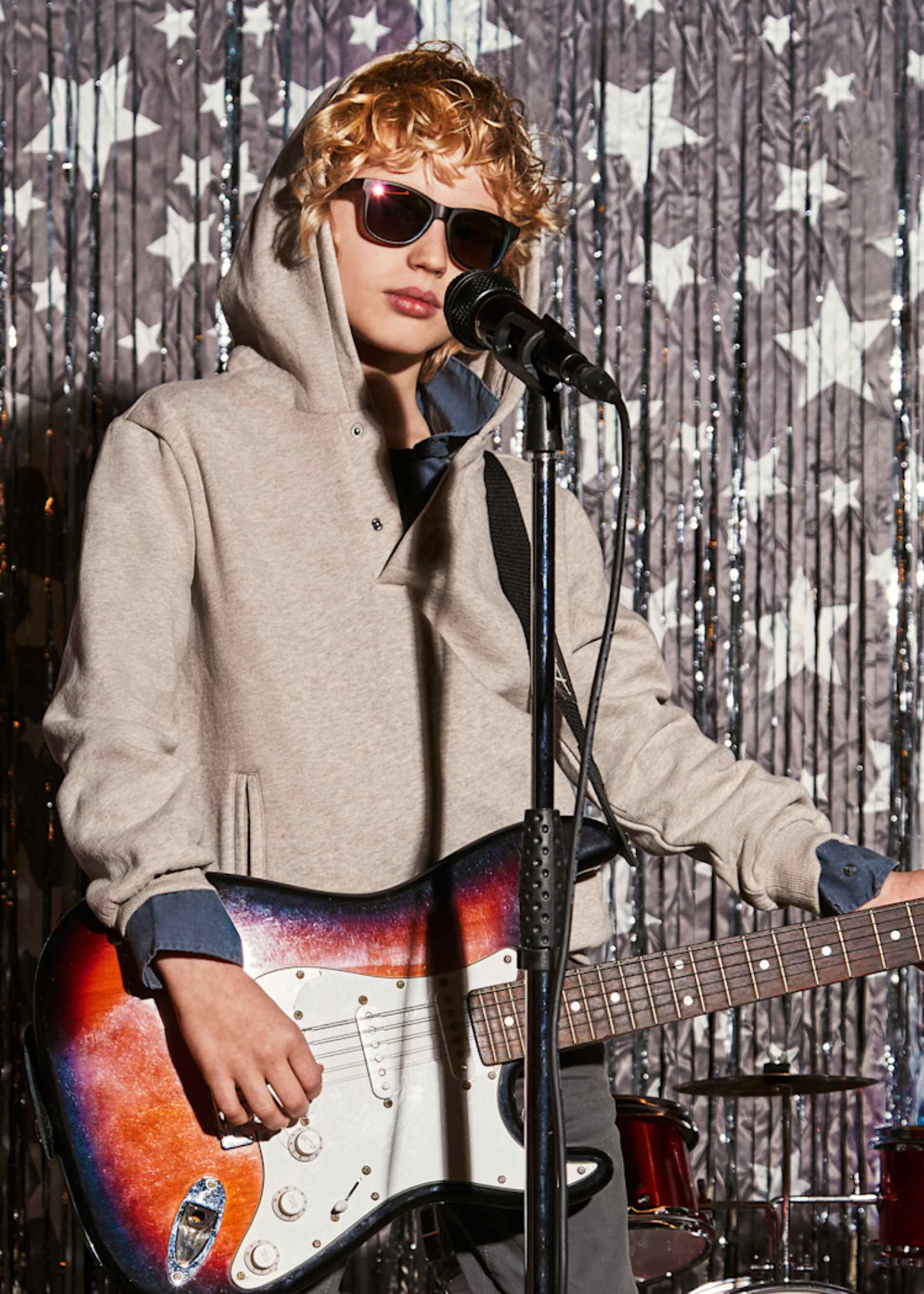 Bluza z kapturem dla chłopca