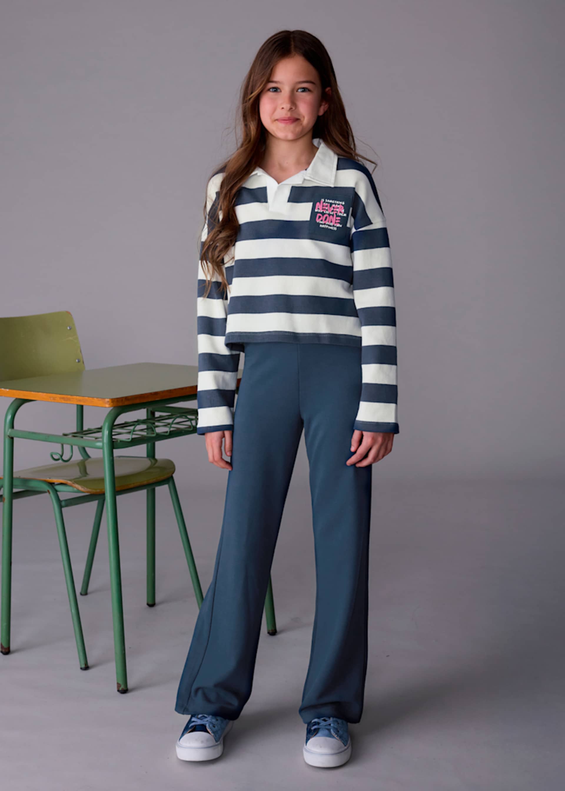 Completo pantalone e polo a righe ragazza