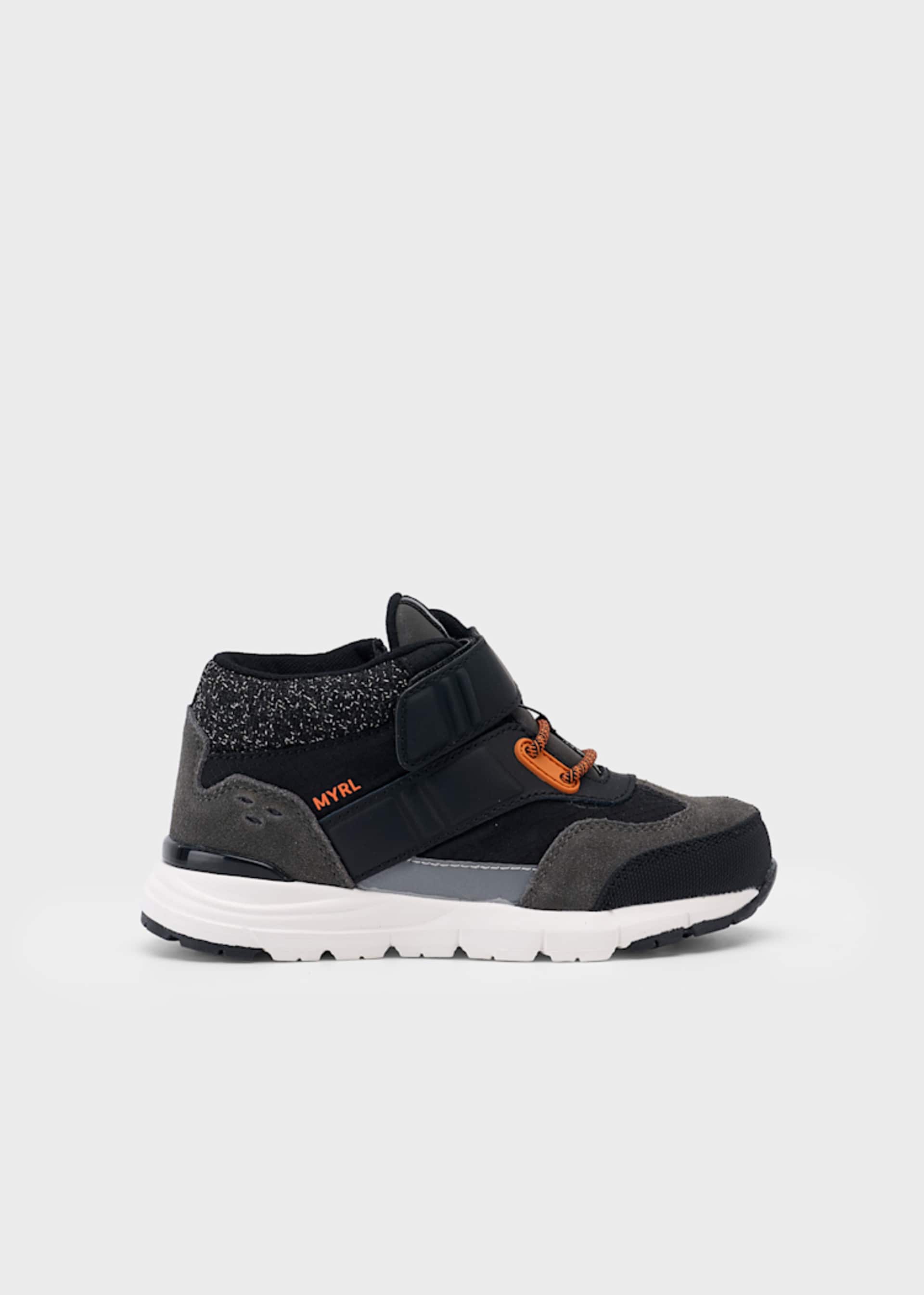 Botins leves multifuncional menino