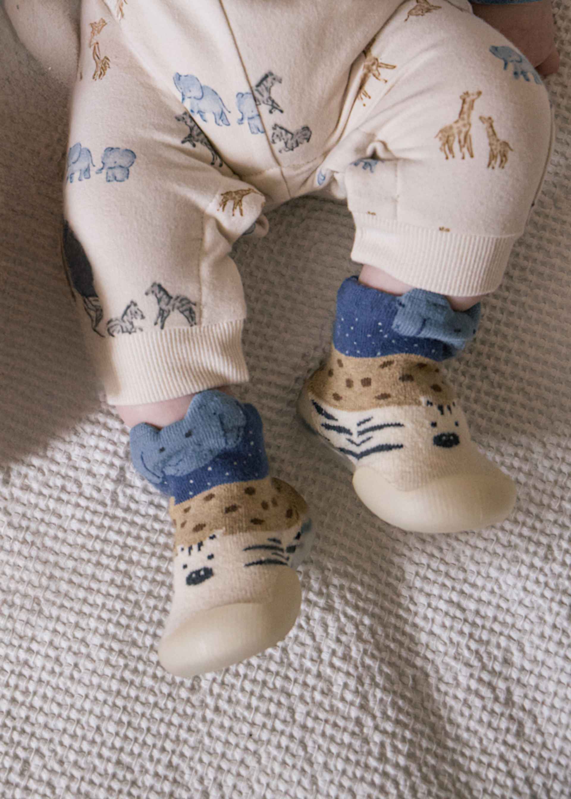 Newborn non-slip socks