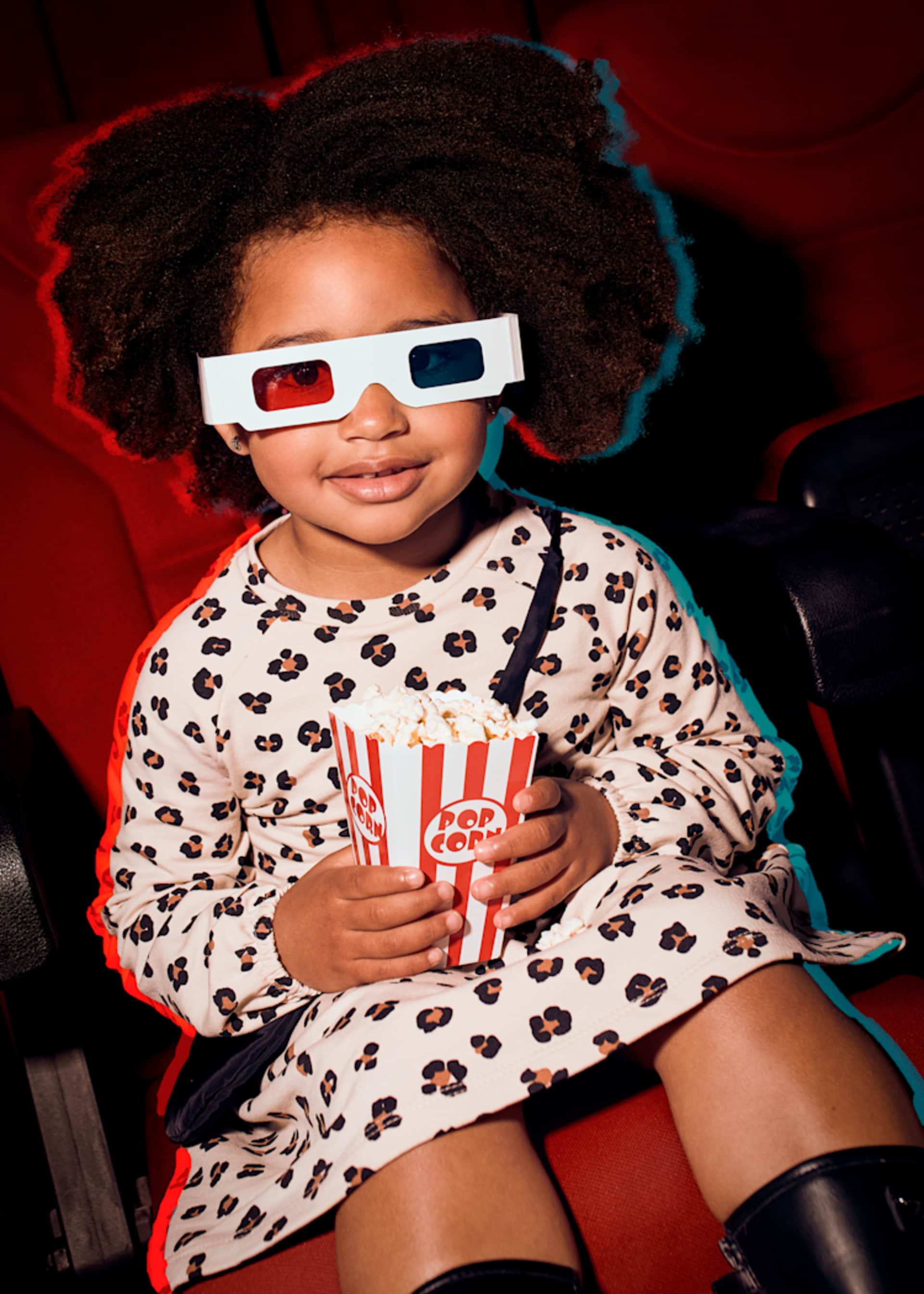 Vestido felpa con bolso niña Vestido felpa con bolso niña