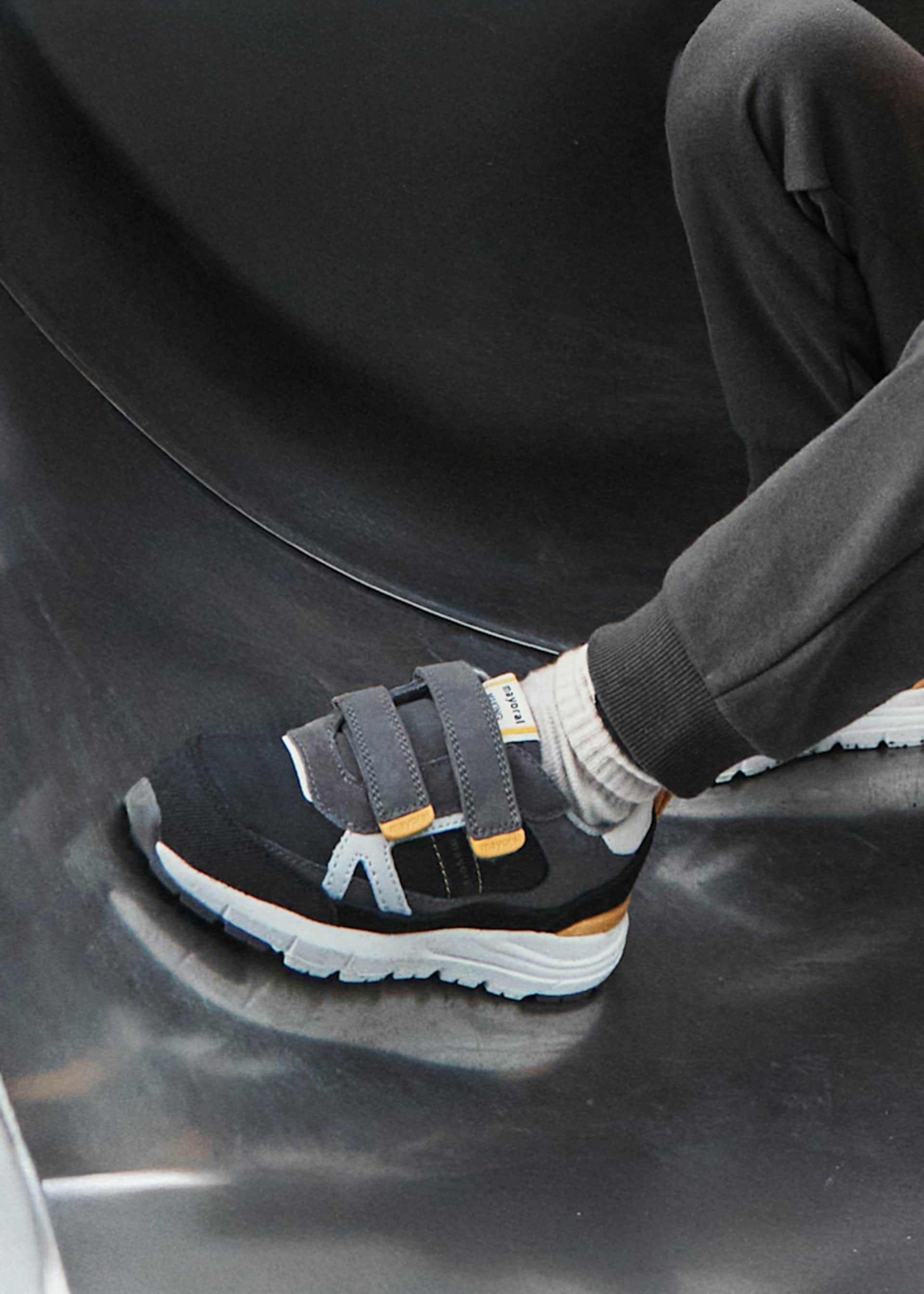 Sportschuhe kombiniert Mädchen und Jungen