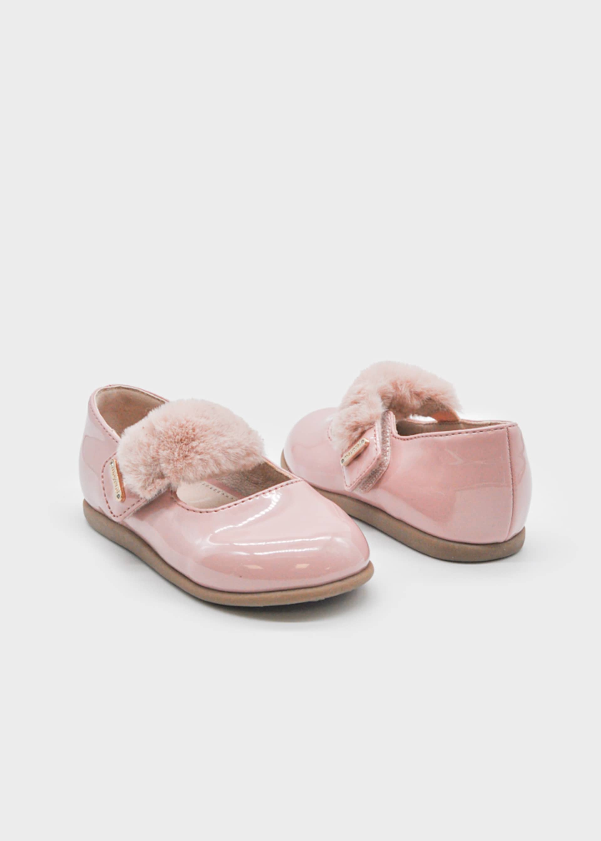 Ballerines en cuir verni bébé