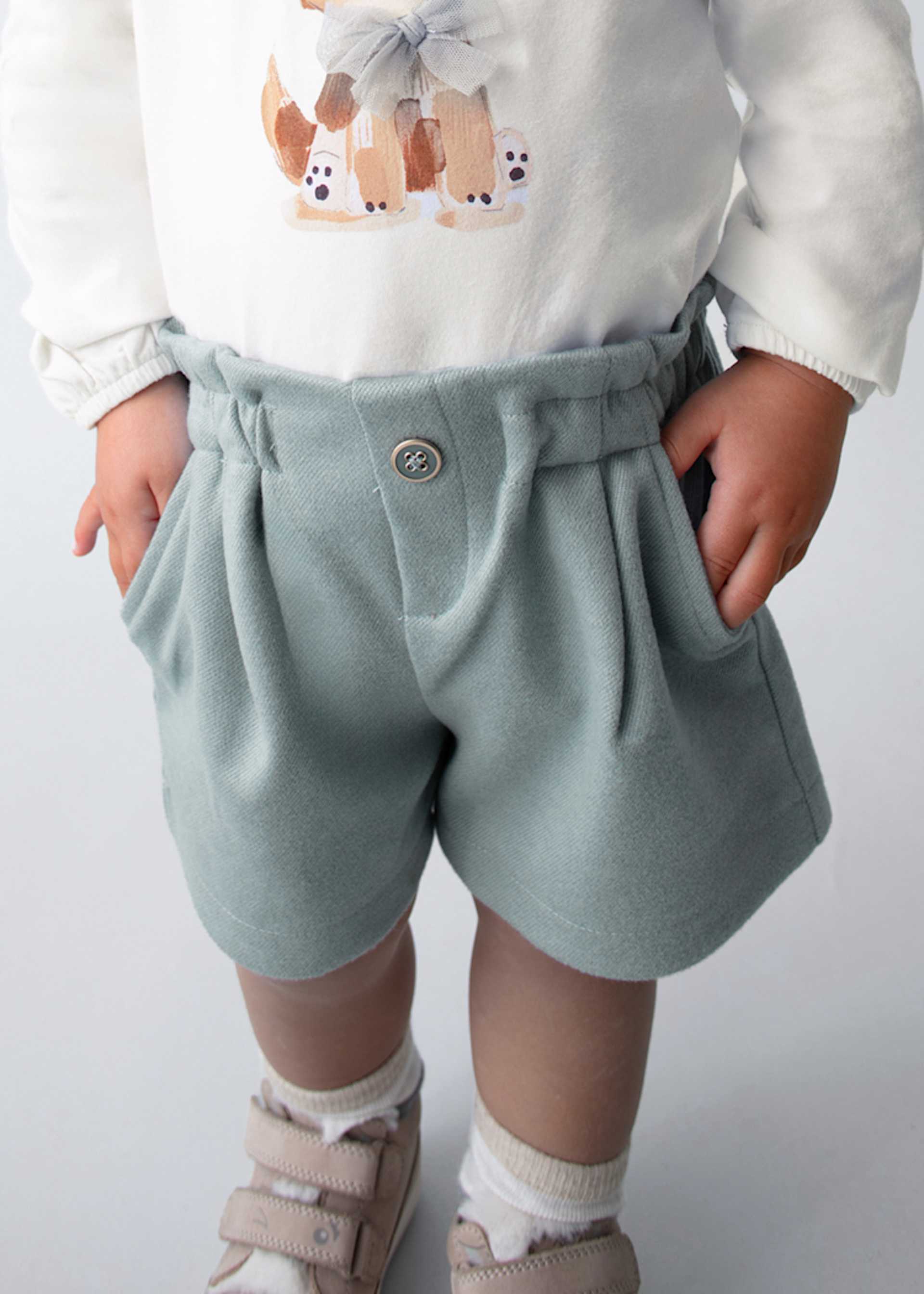 Baby shorts with pockets