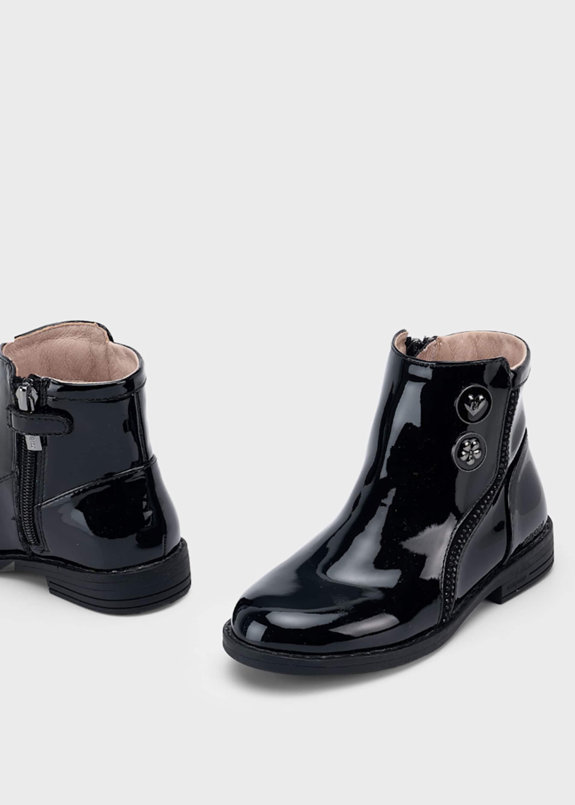 Girls patent leather ankle boot Girls patent leather ankle boot