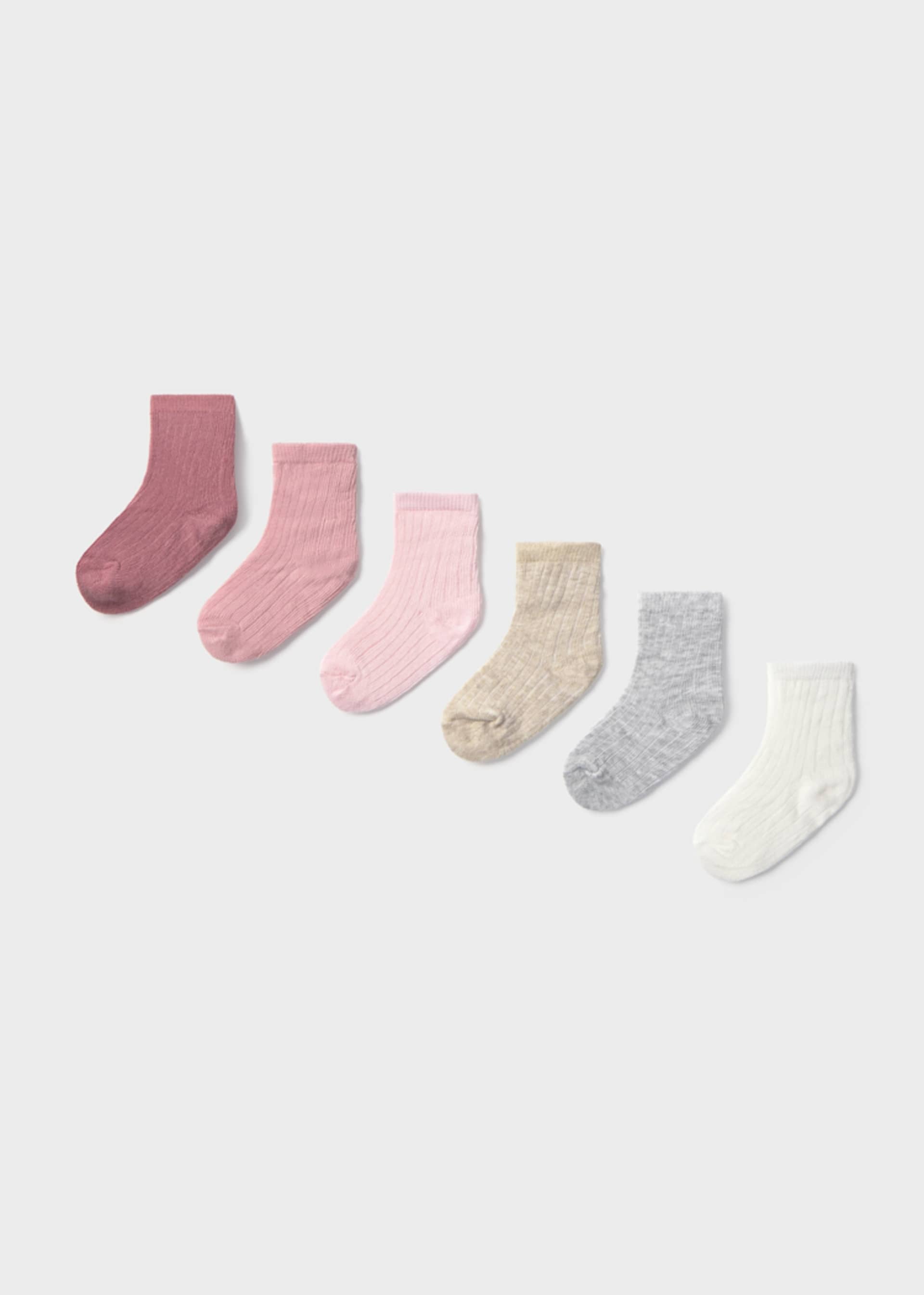Newborn 6 pack of plain socks