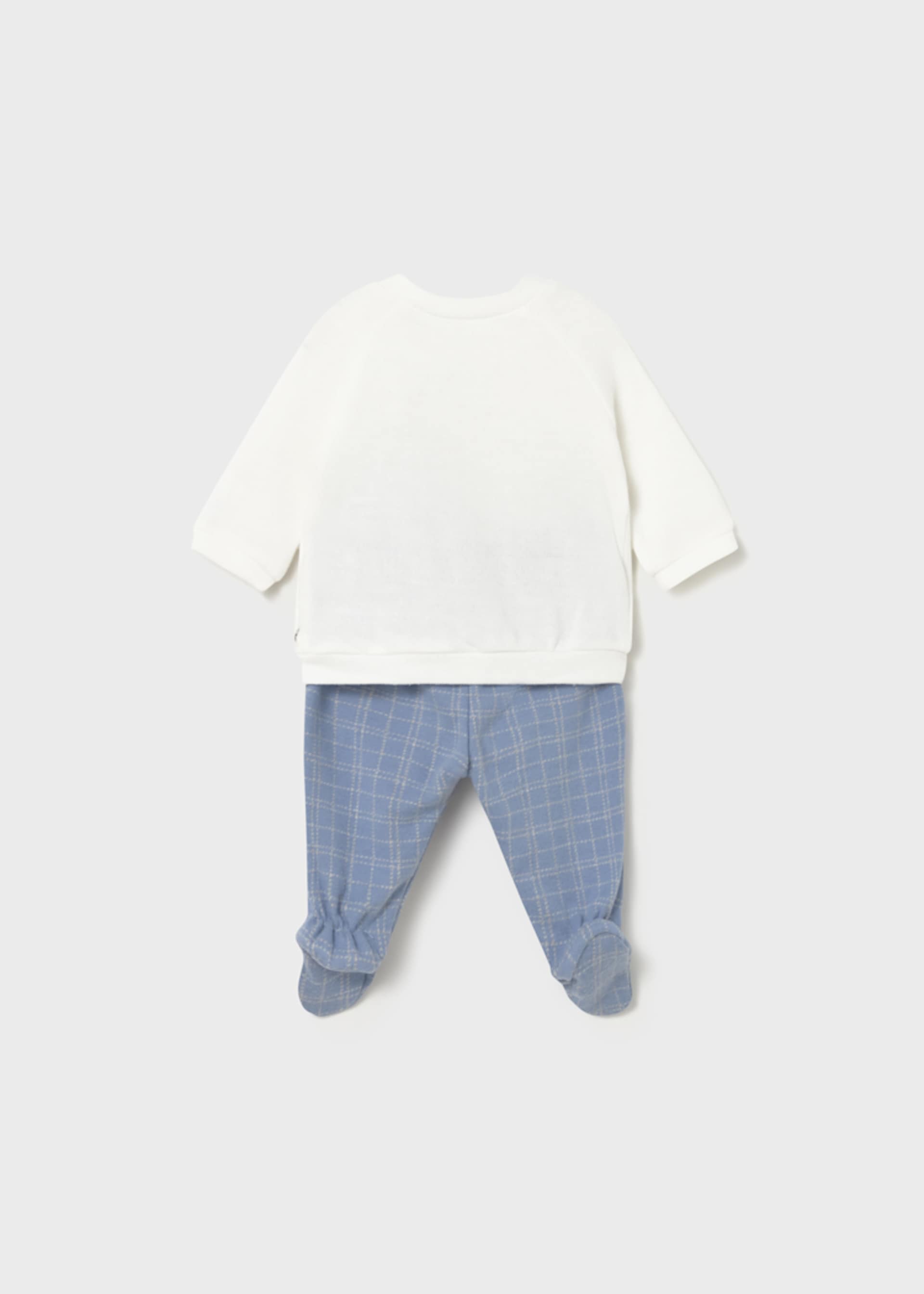Conjunto pantalón y suéter recién nacido