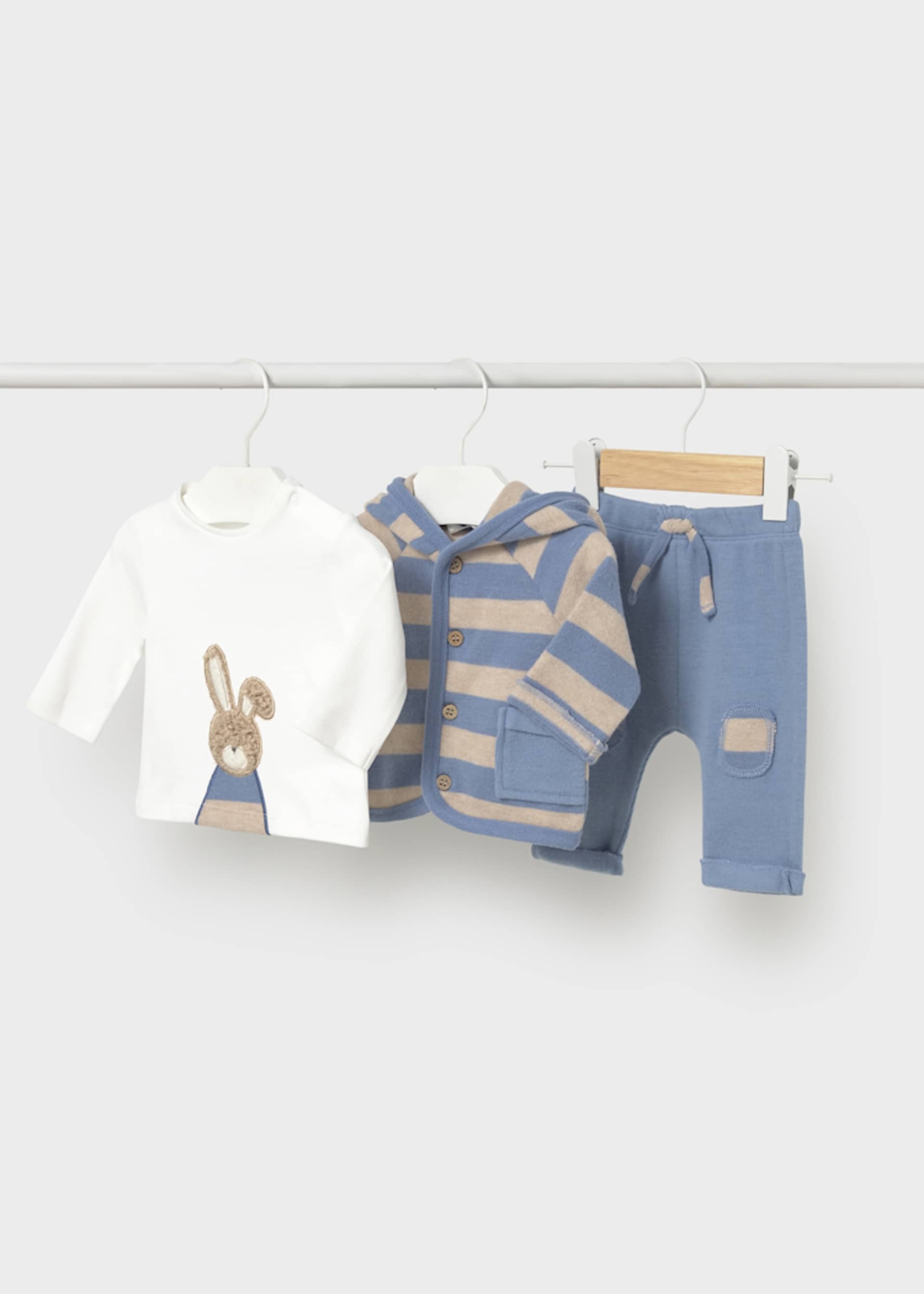 Newborn 3 piece tracksuit with T-shirt