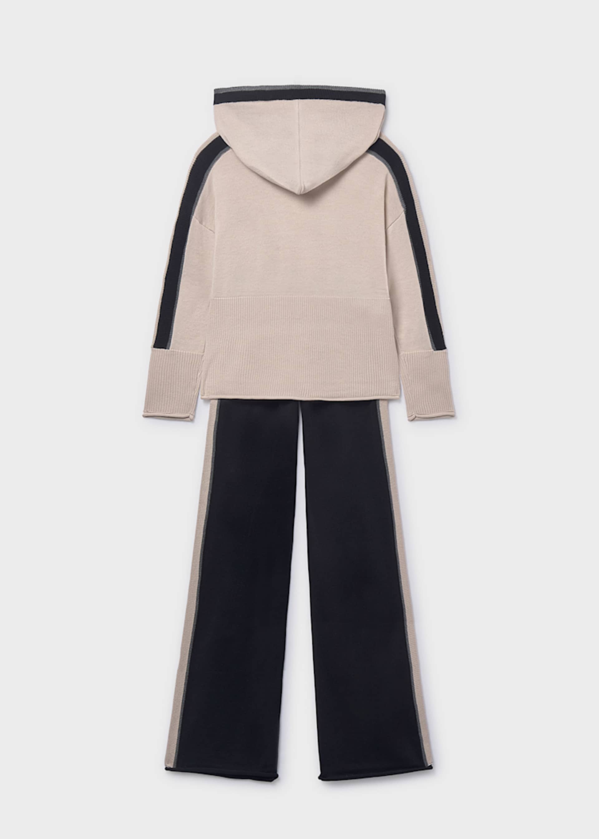 Conjunto pantalón y jersey capucha chica