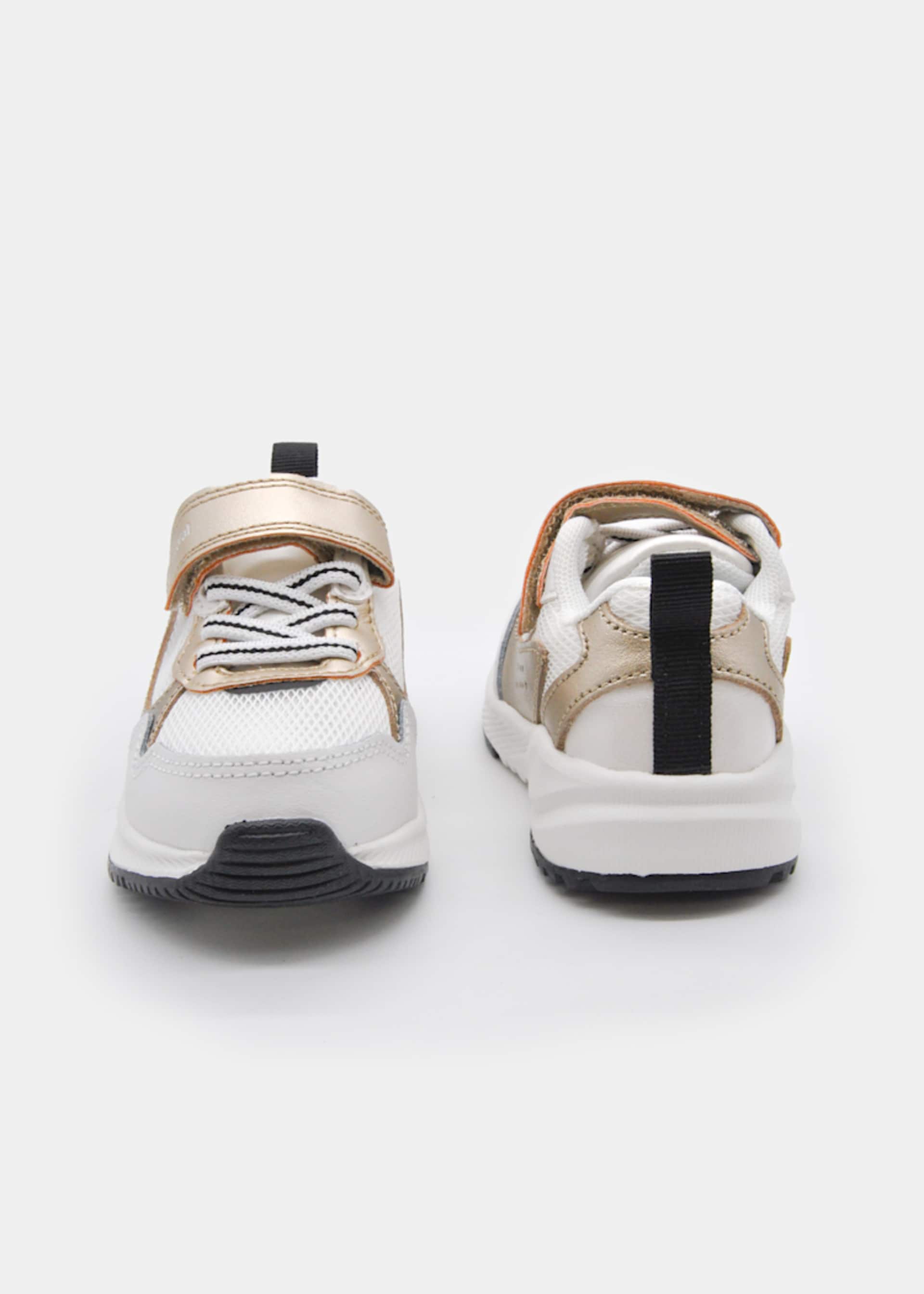 Scarpe sportive neonata