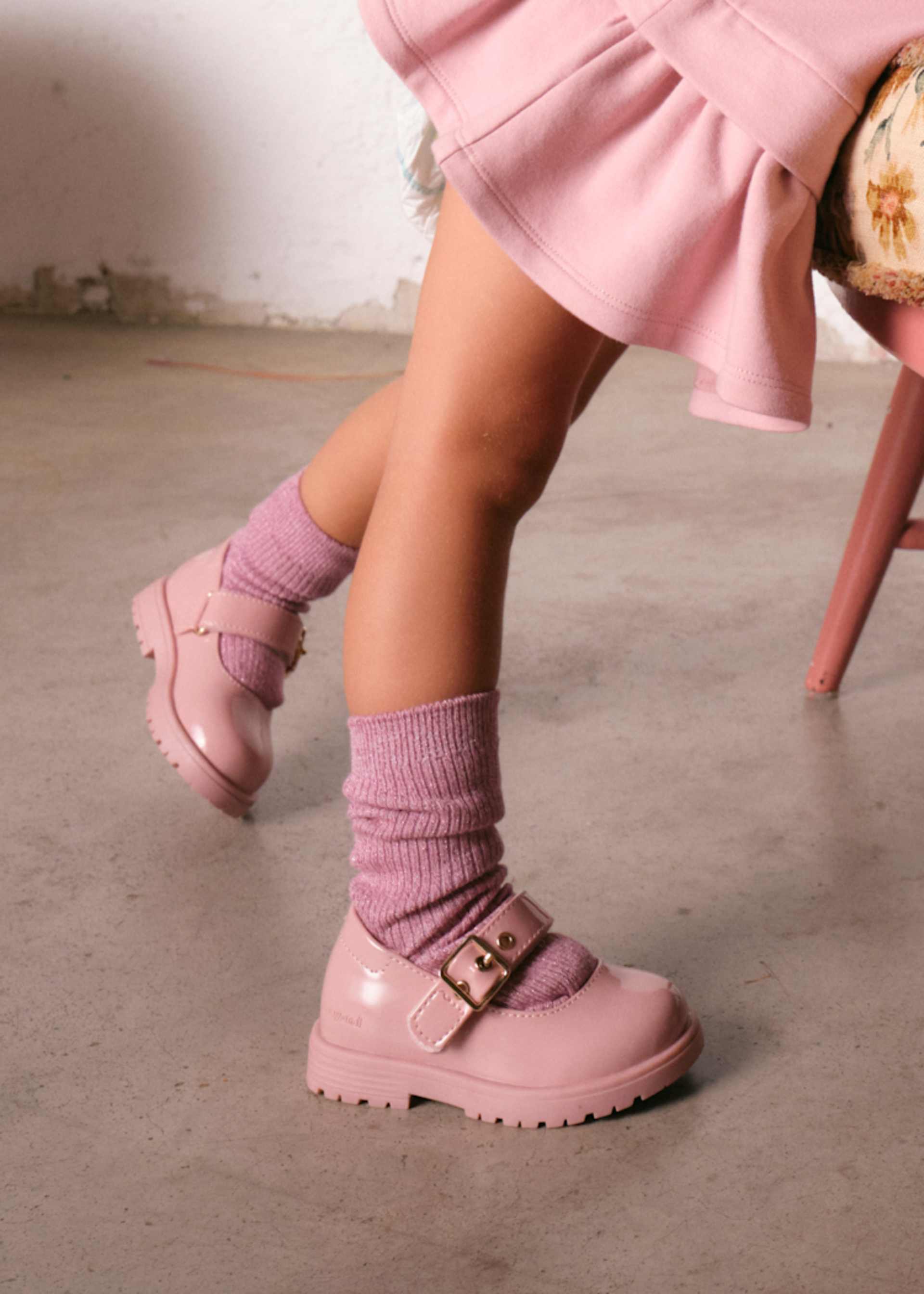 Chaussures Mary Jane à semelle dentée bébé