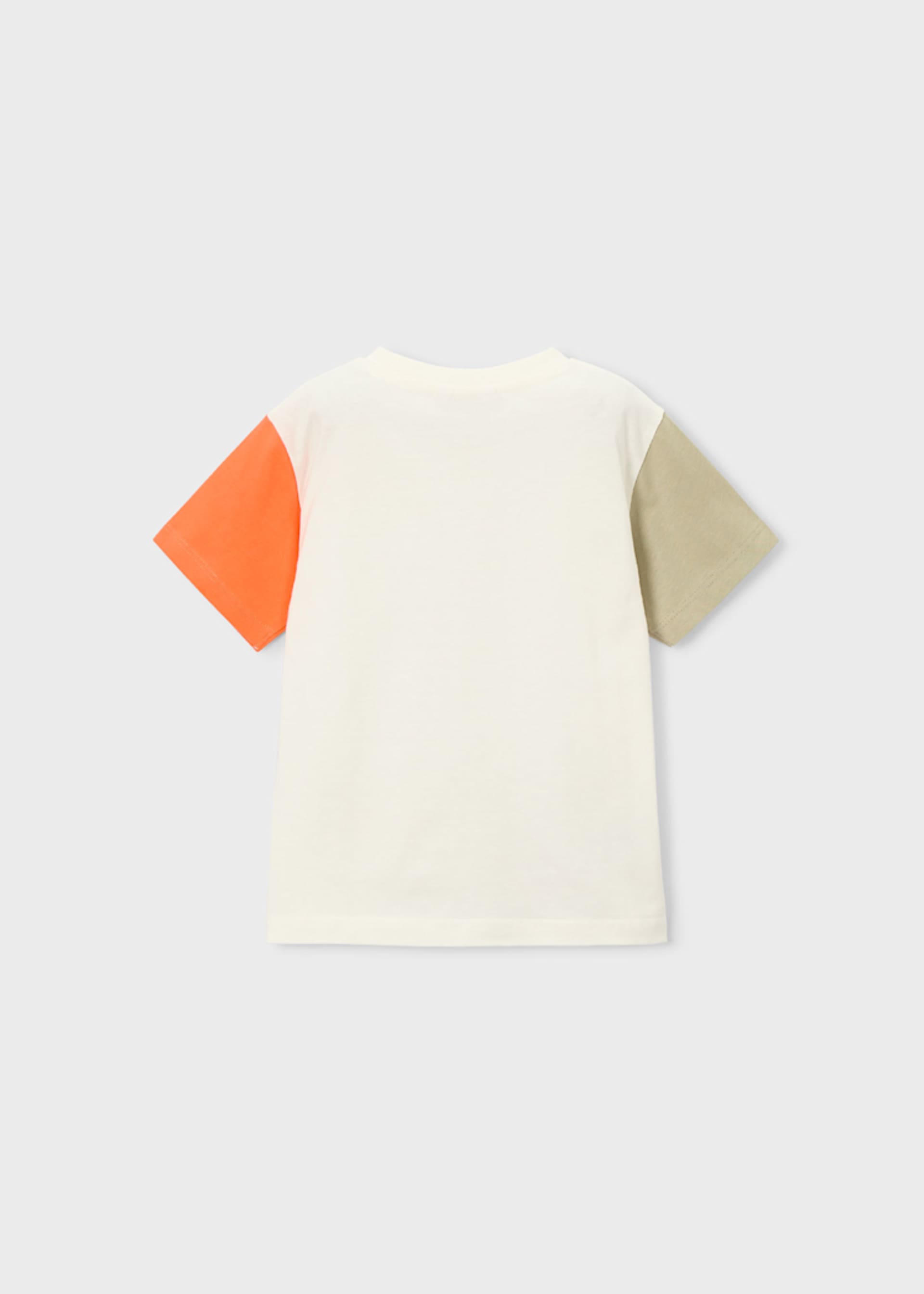 T-shirt combinada menino