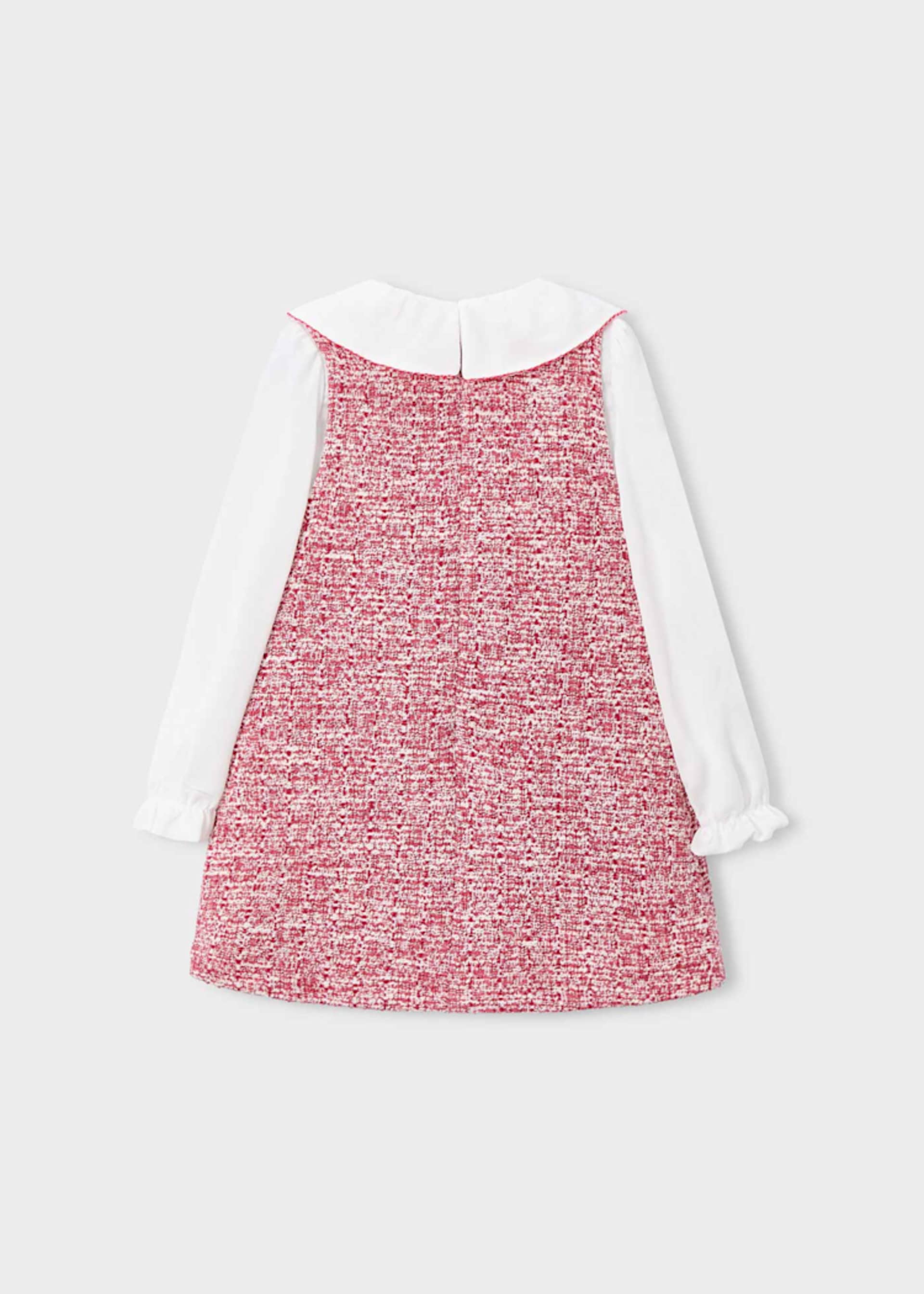 Vestido tipo jardineira menina