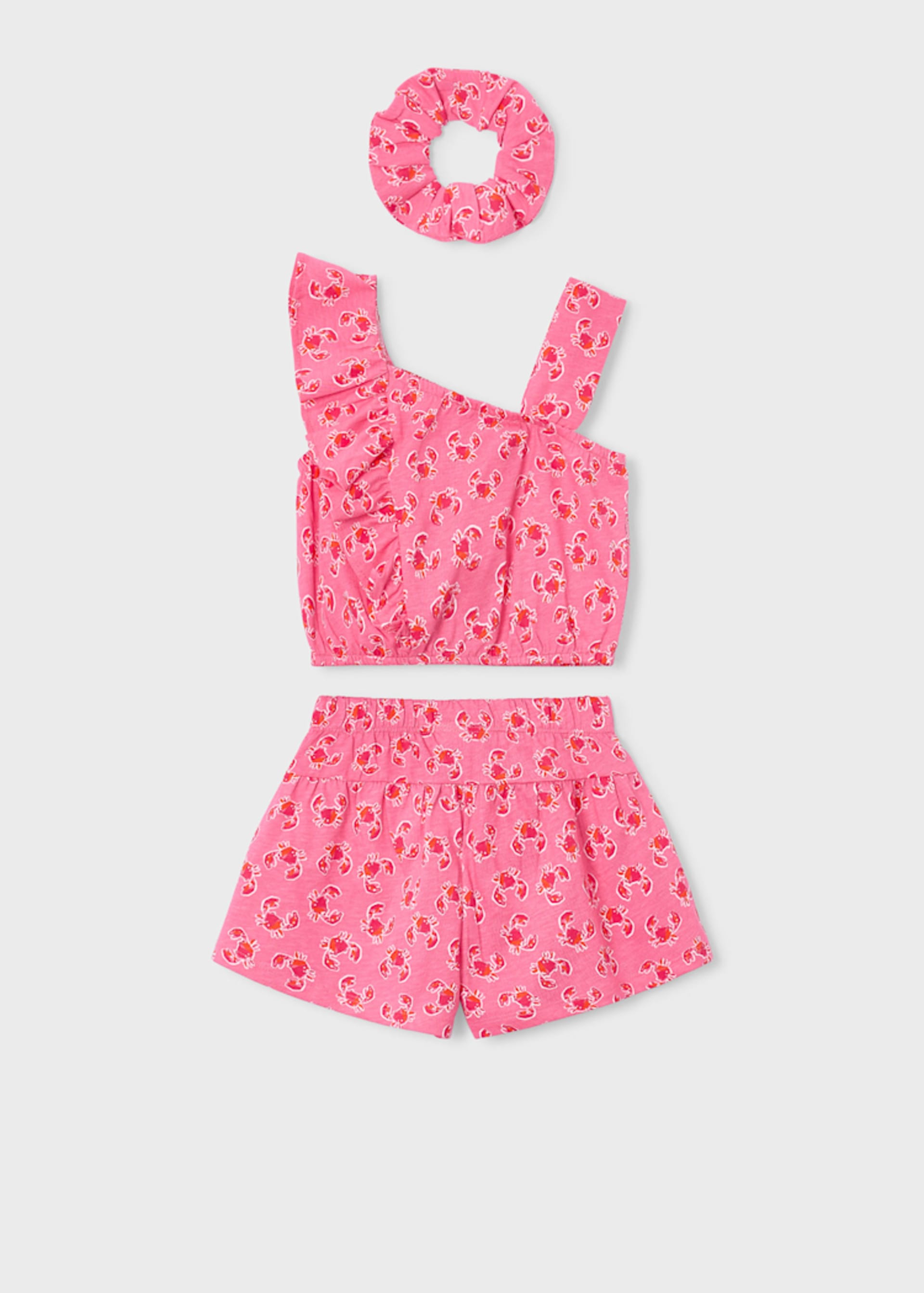 Conjunto estampado con scrunchie niña