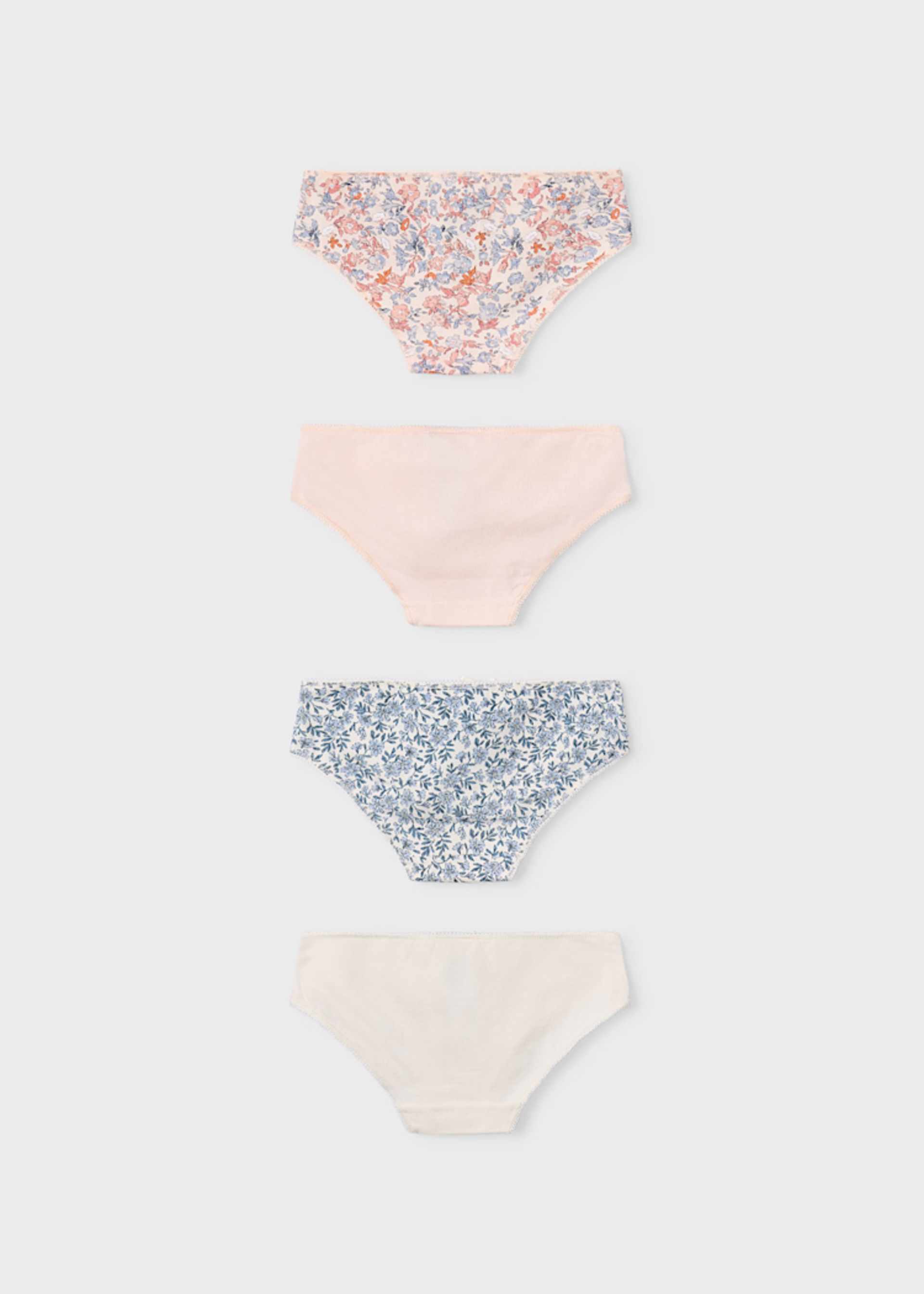 Set of 4 girls' knickers Set of 4 girls' knickers