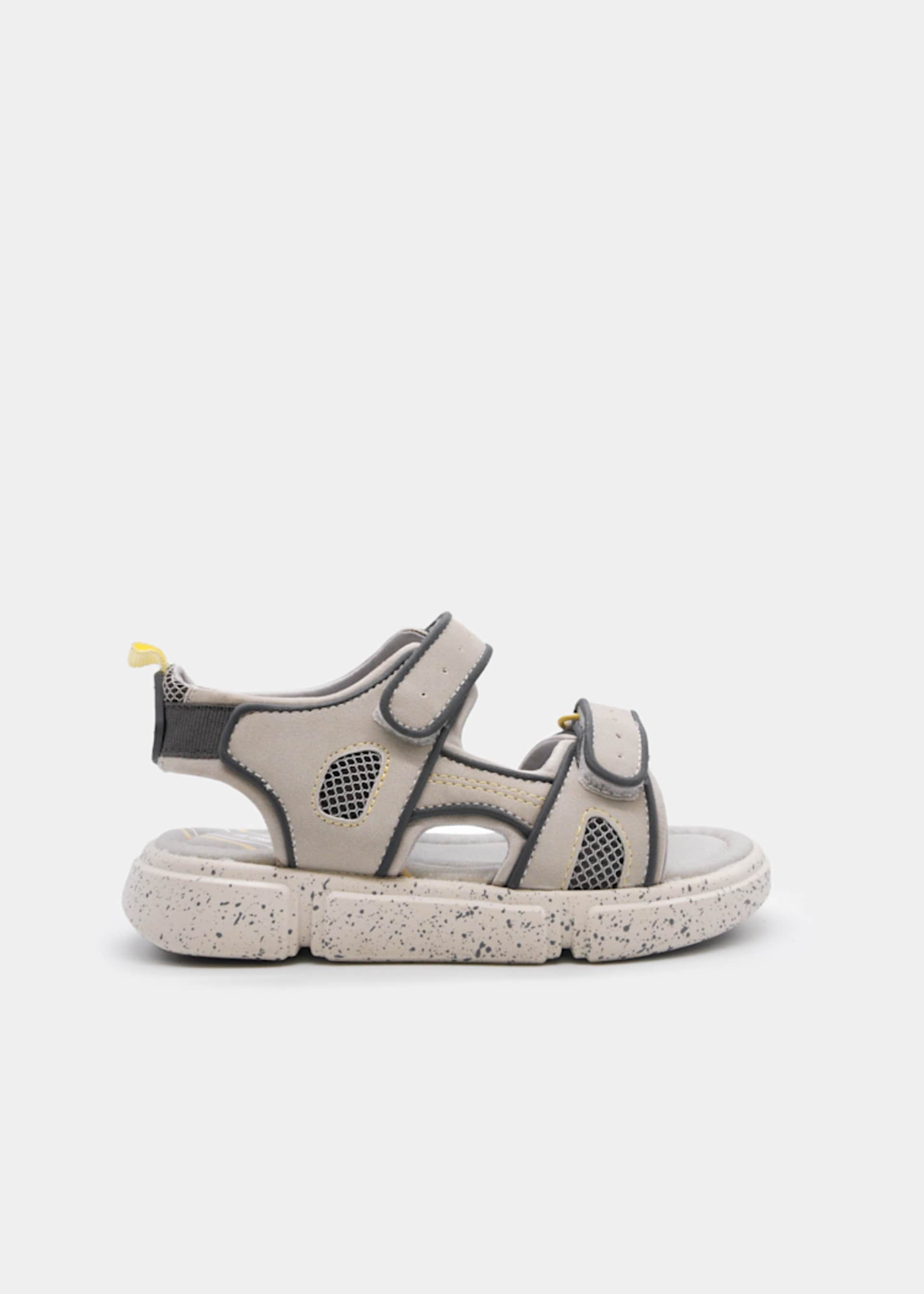 Velcro sandals for boy