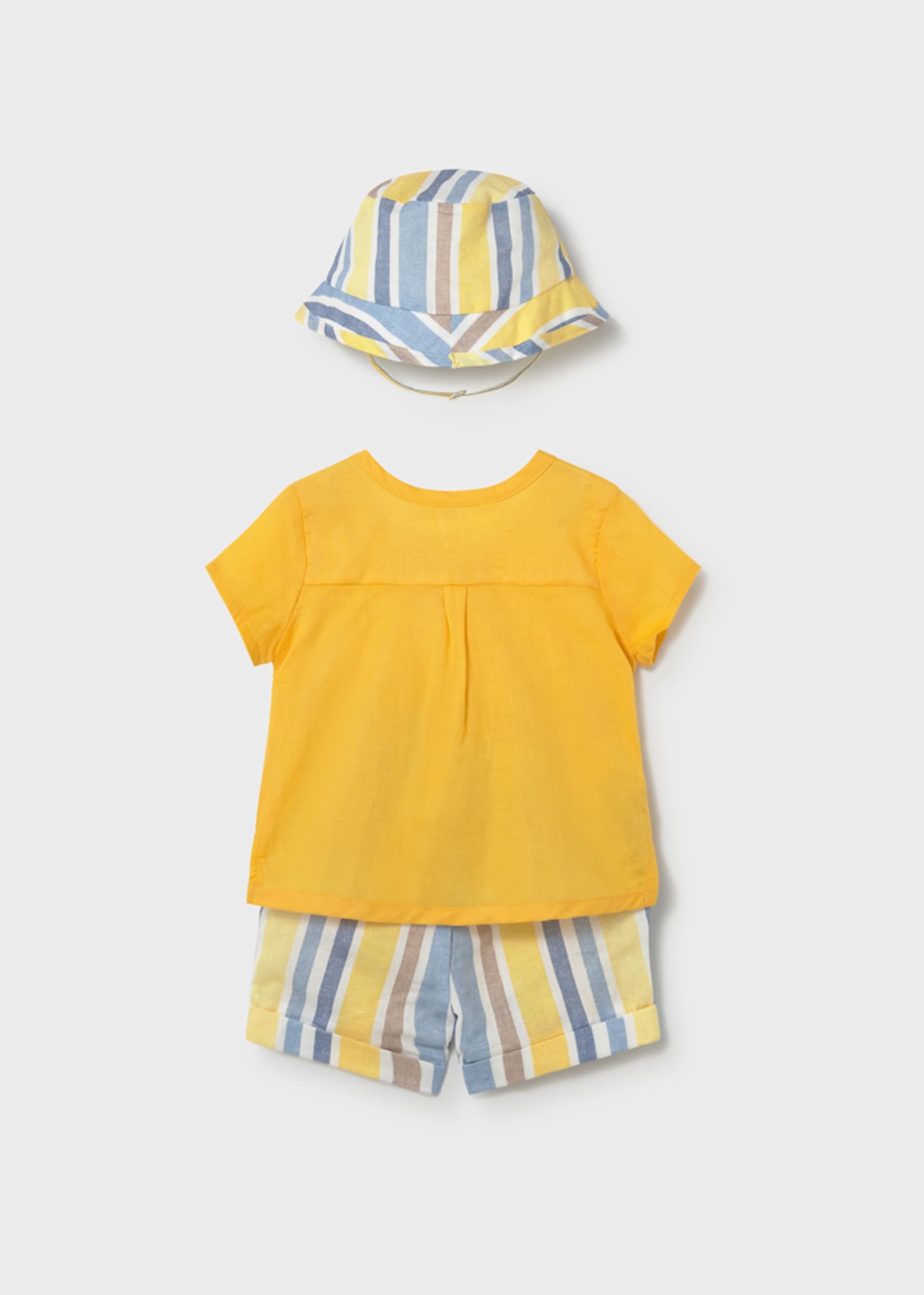 3-piece set with newborn hat