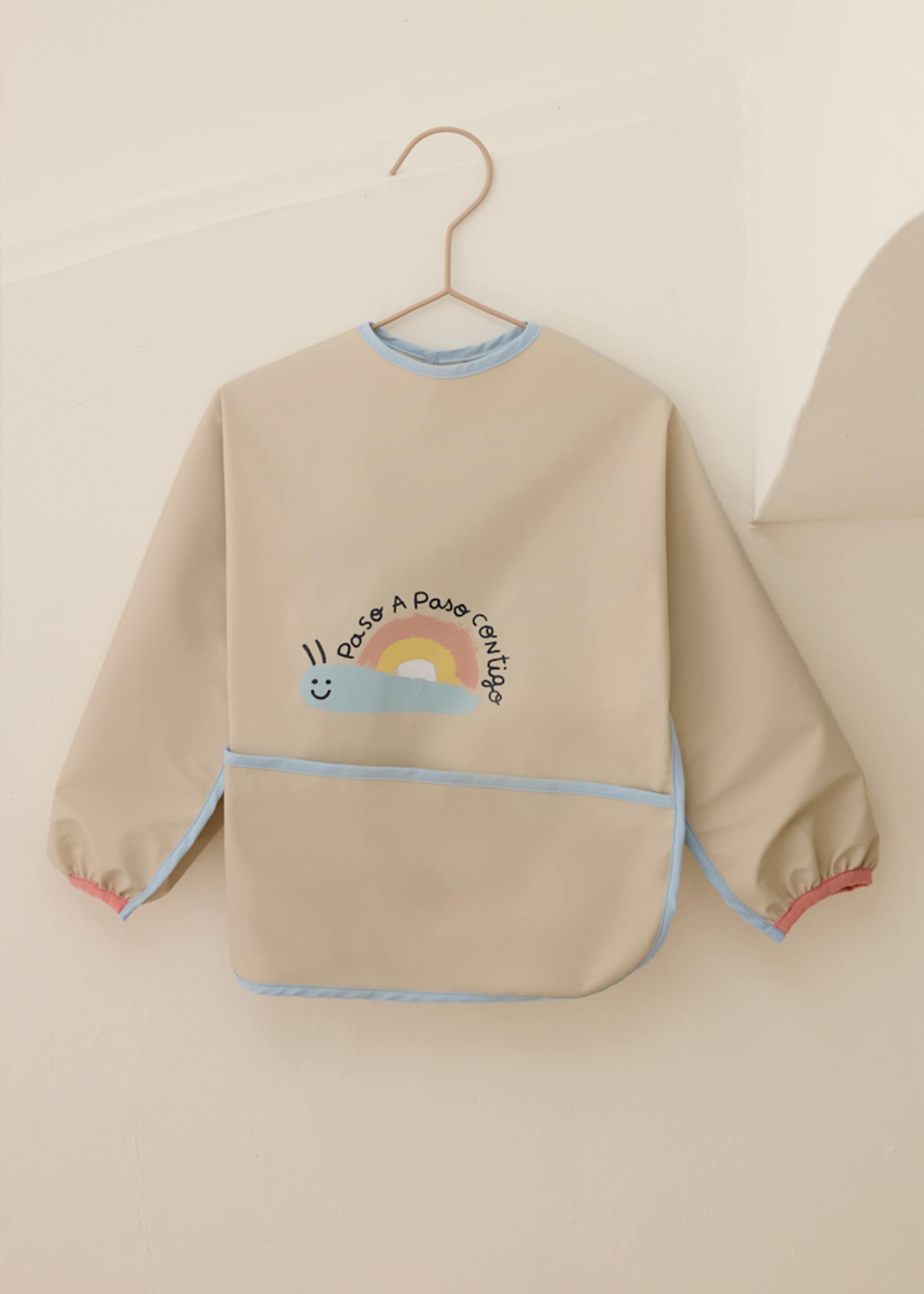 Baby bib with sleeves Baby bib with sleeves