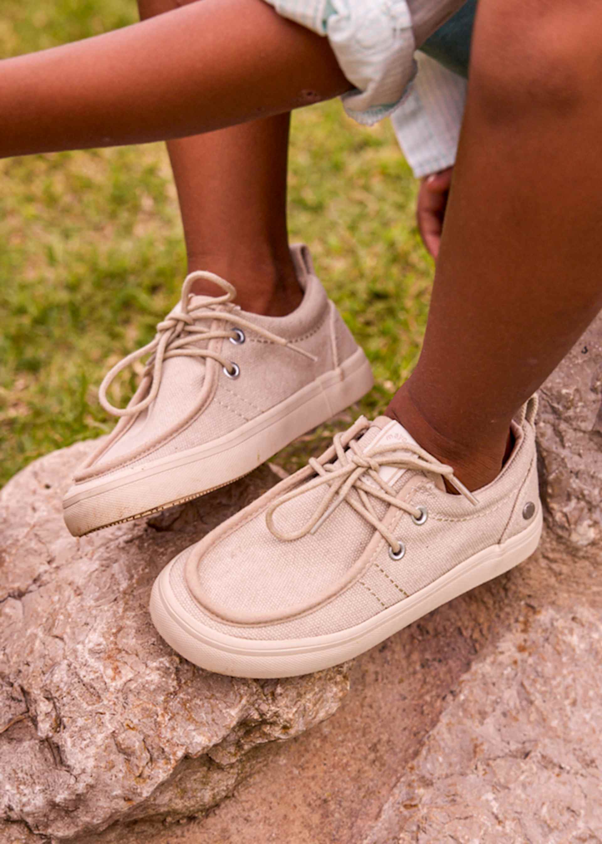 Sapatos náuticos cordões menino