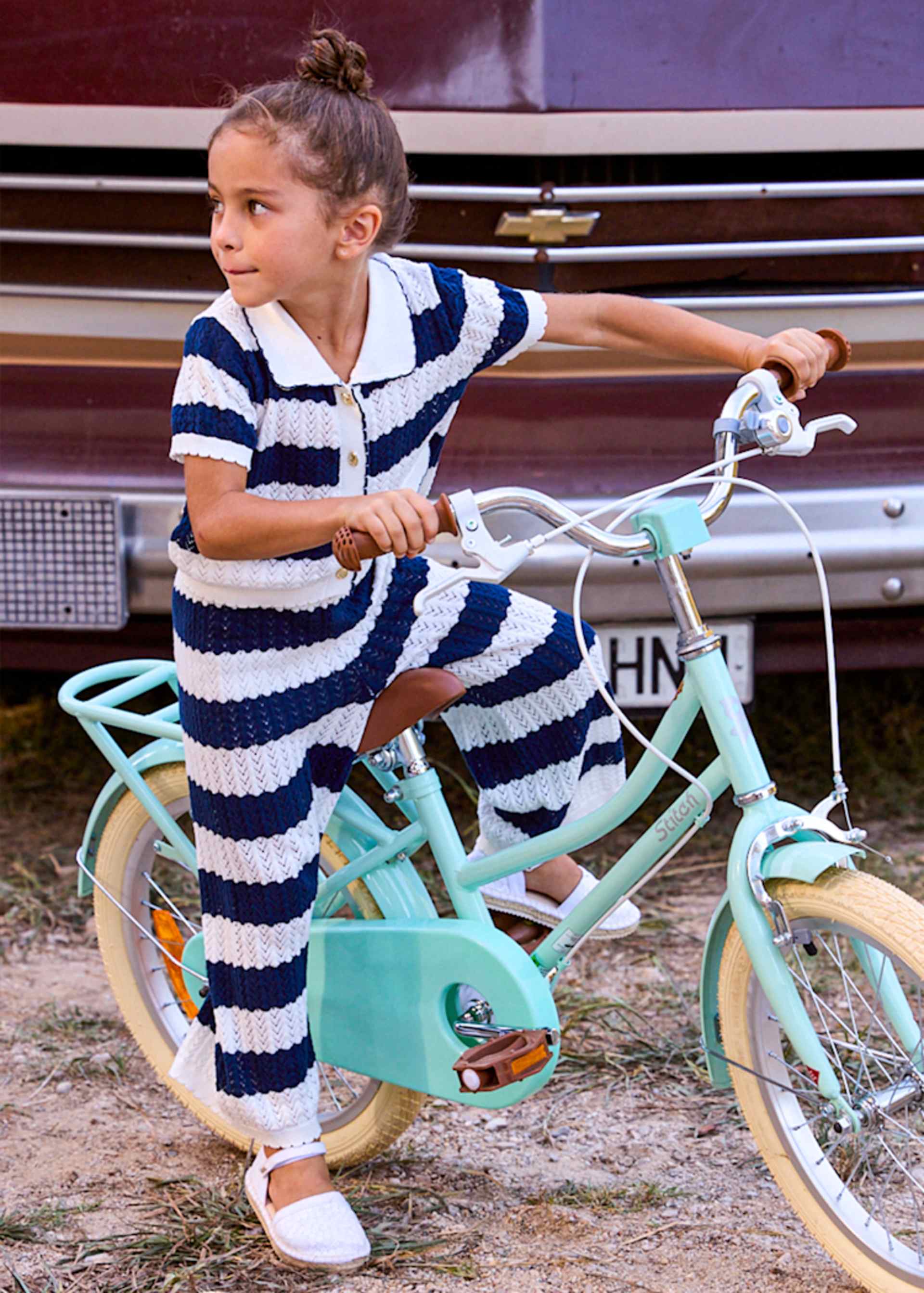 Conjunto rebeca y pantalón niña