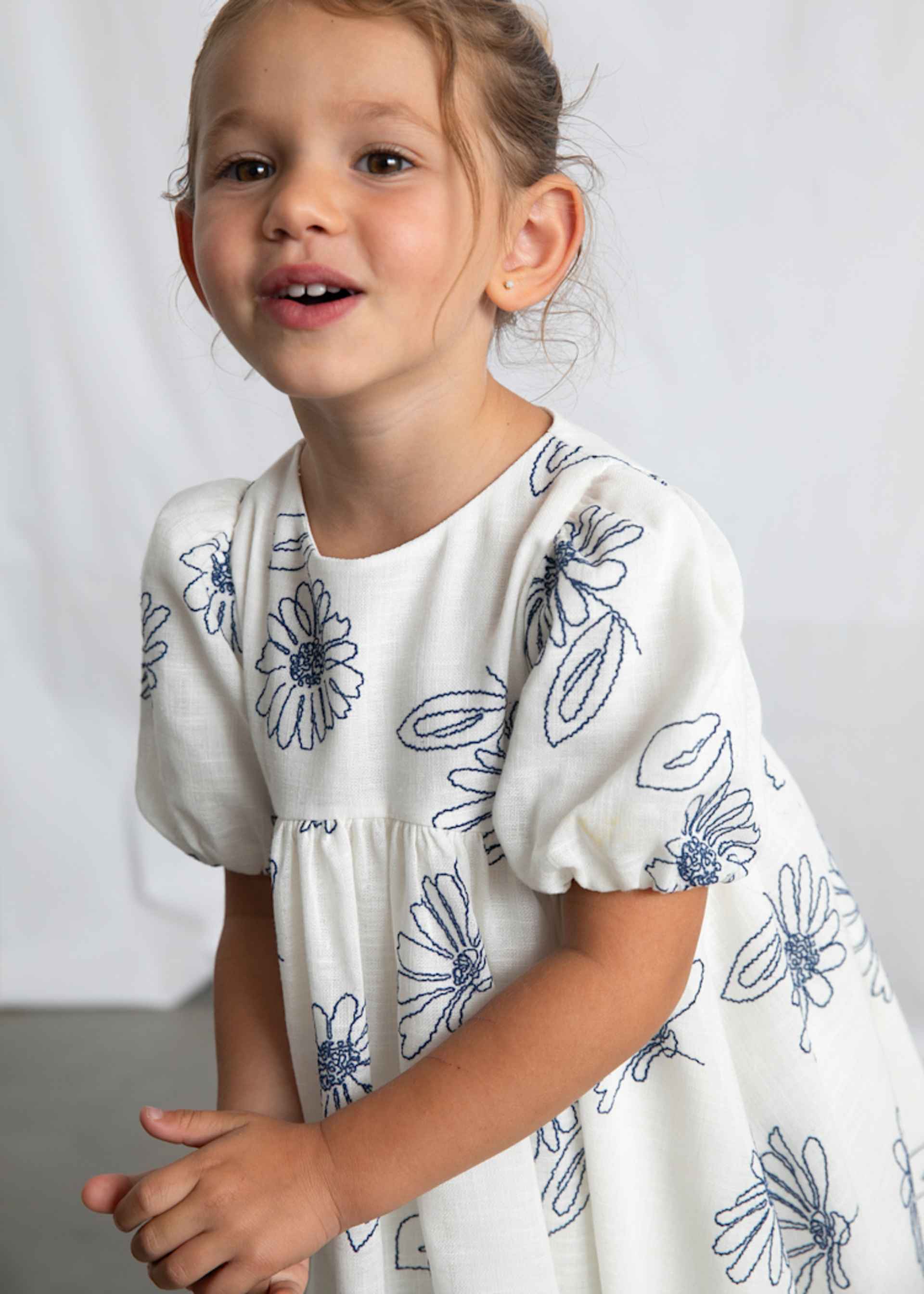 Vestido manga abullonada niña