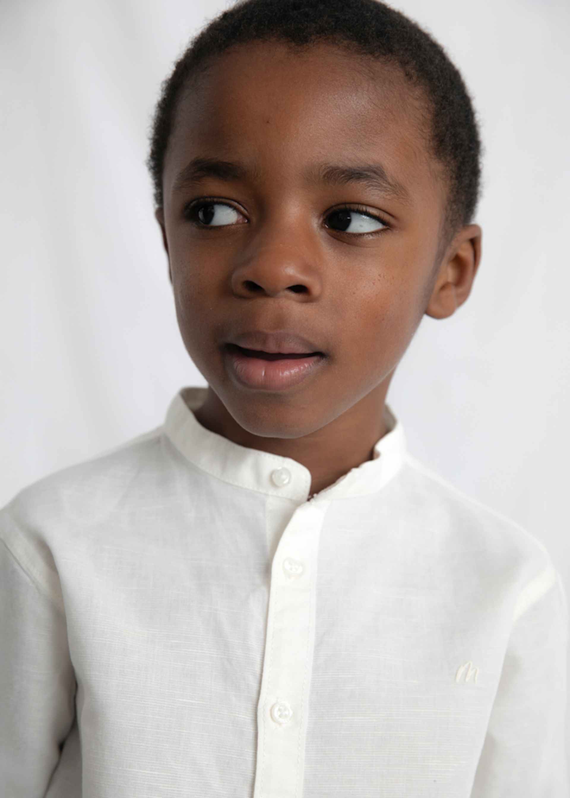 Camisa manga larga cuello mao niño