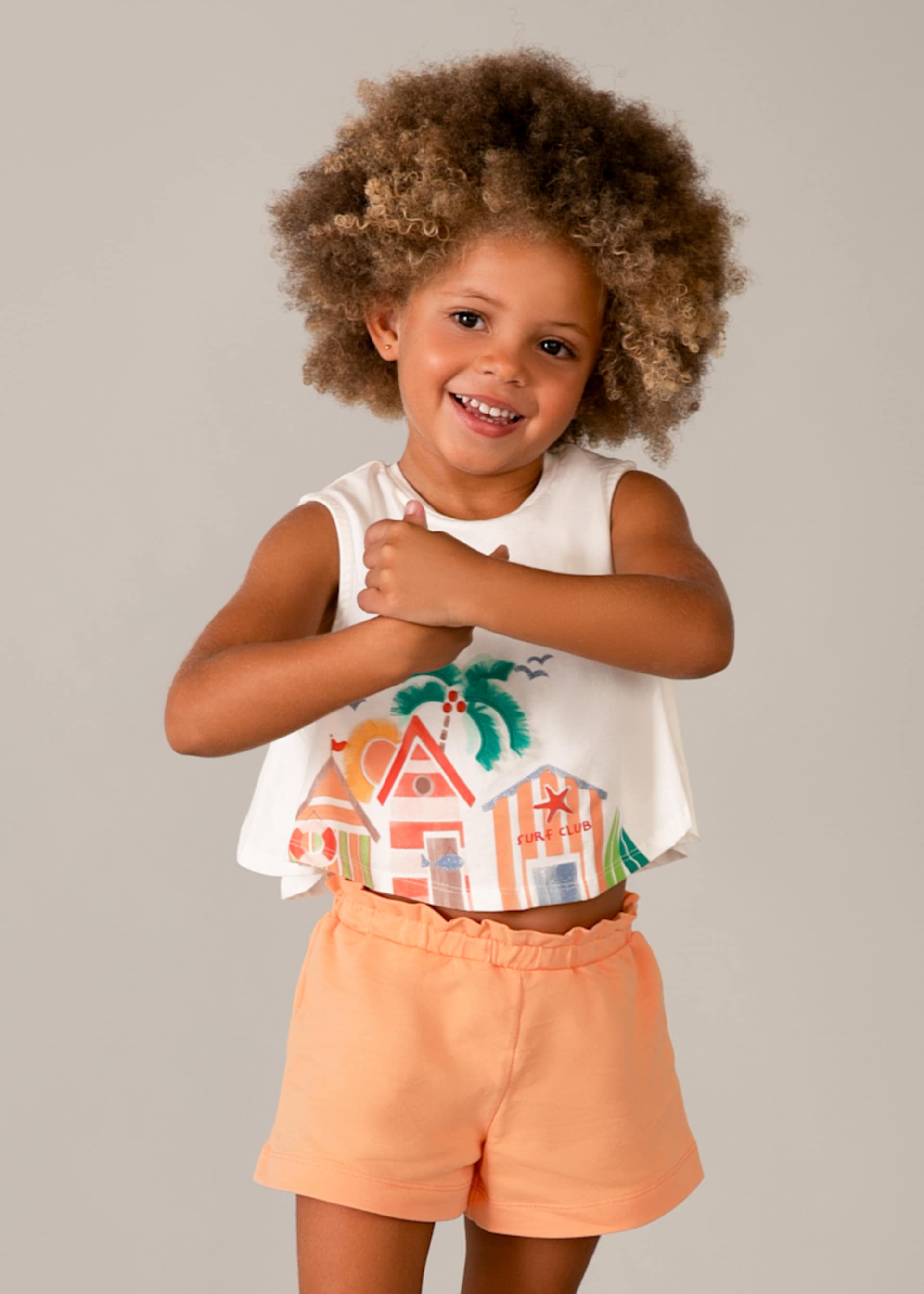 Conjunto pantalón corto y camiseta niña
