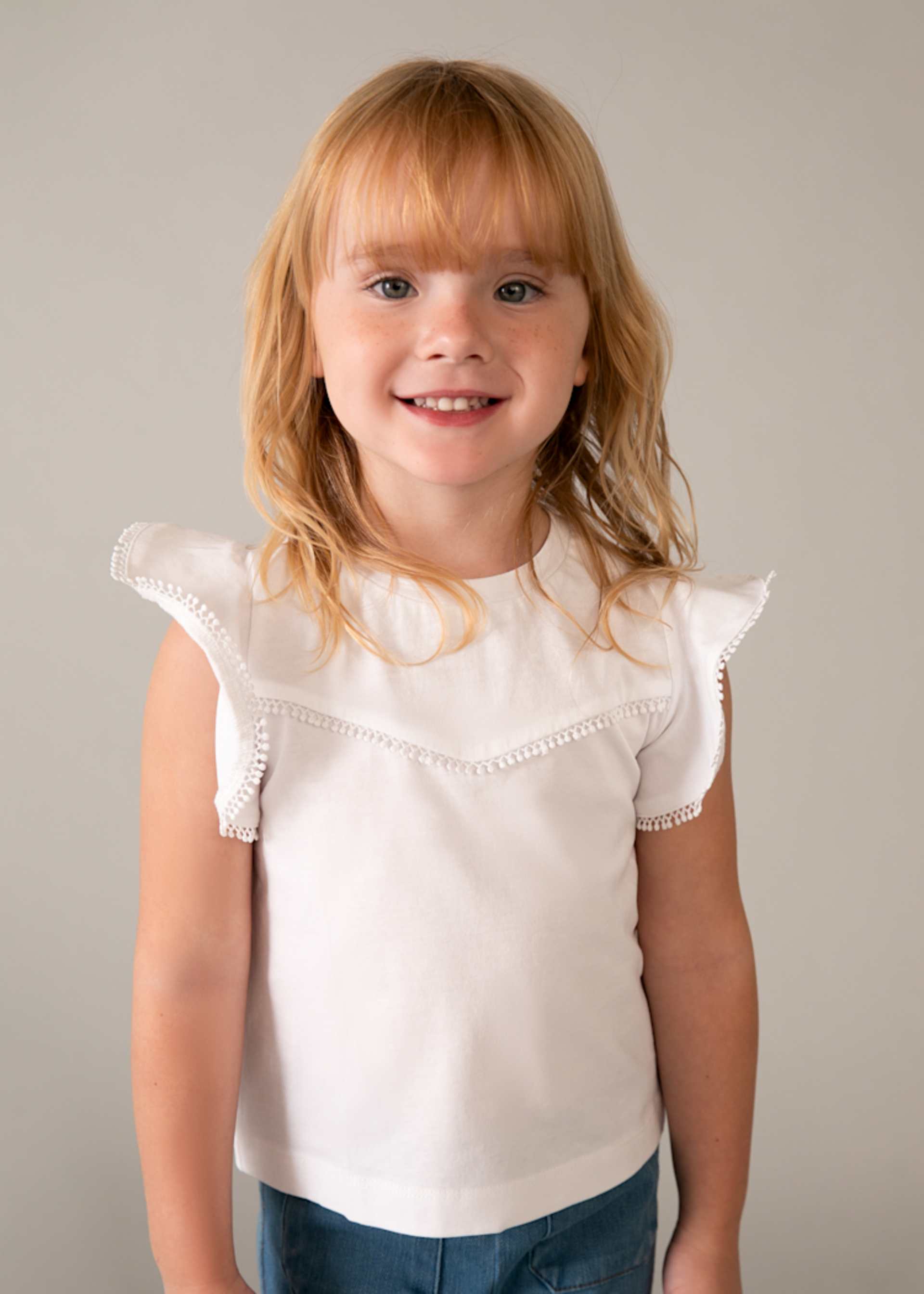 Ruffled t-shirt girl