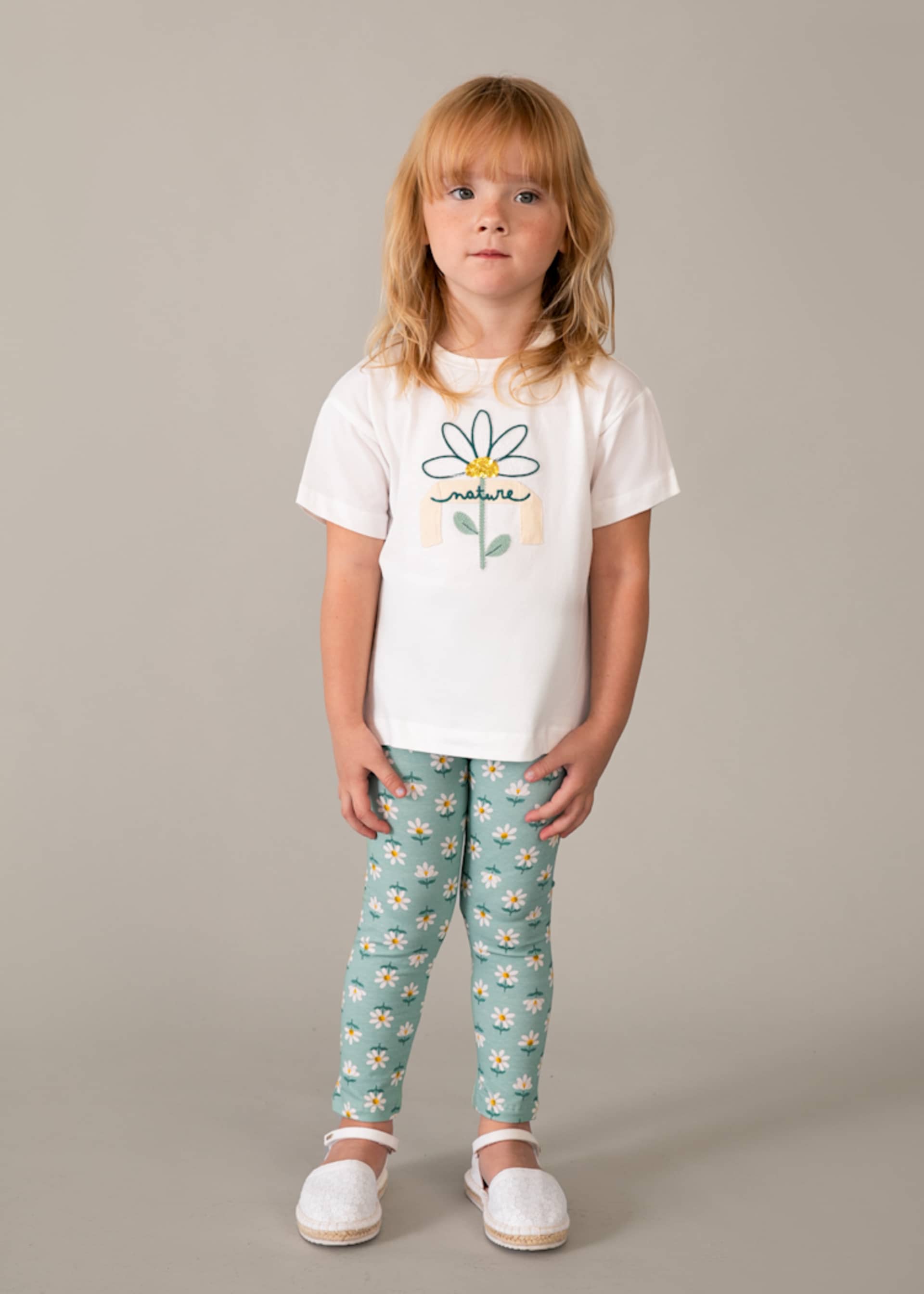 Printed leggings and T-shirt set for girls