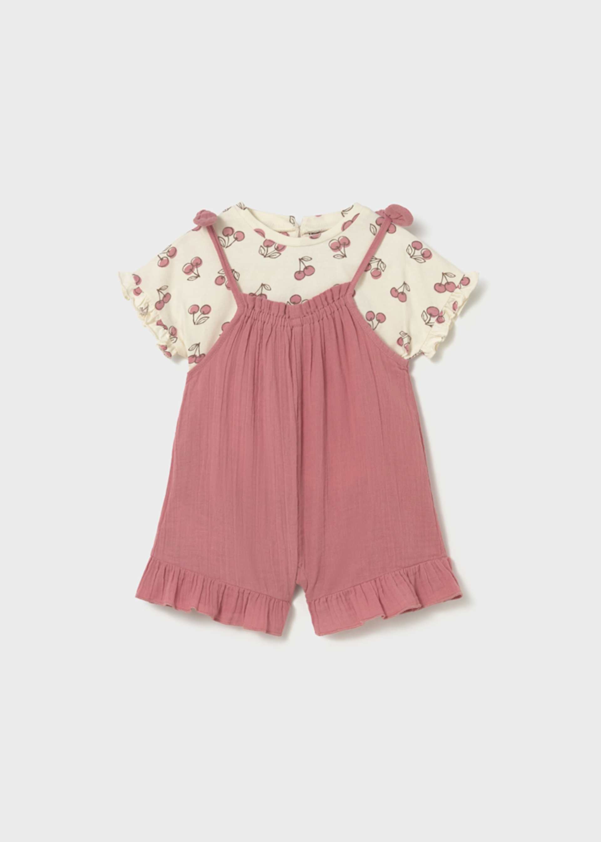 Conjunto jardineira e t-shirt bebé