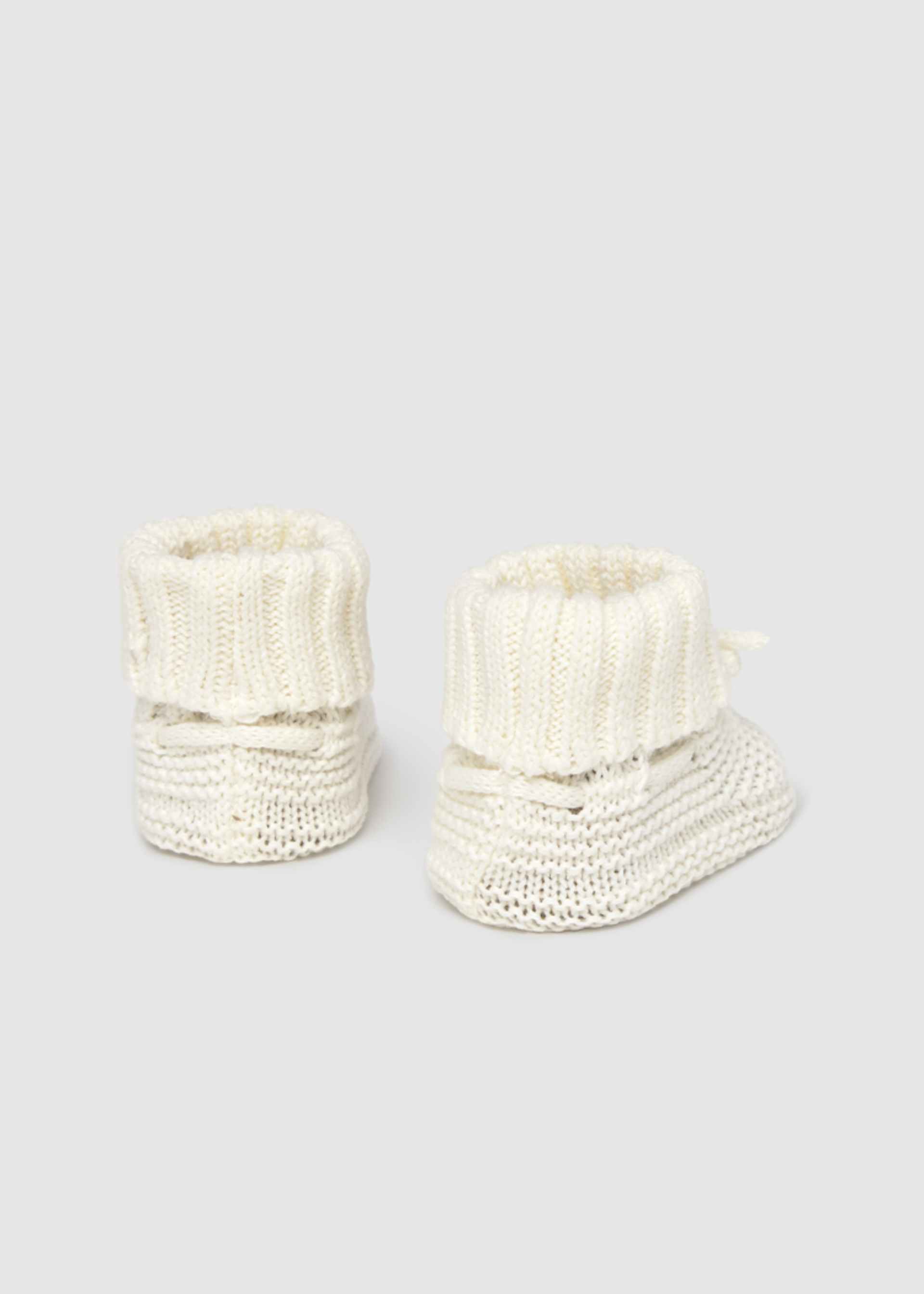 Newborn Knit Booties