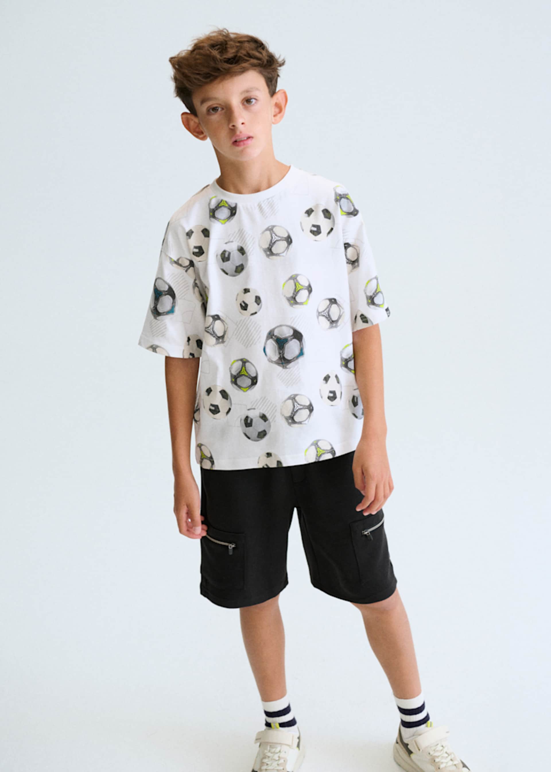 Tricou cu imprimeu baiat