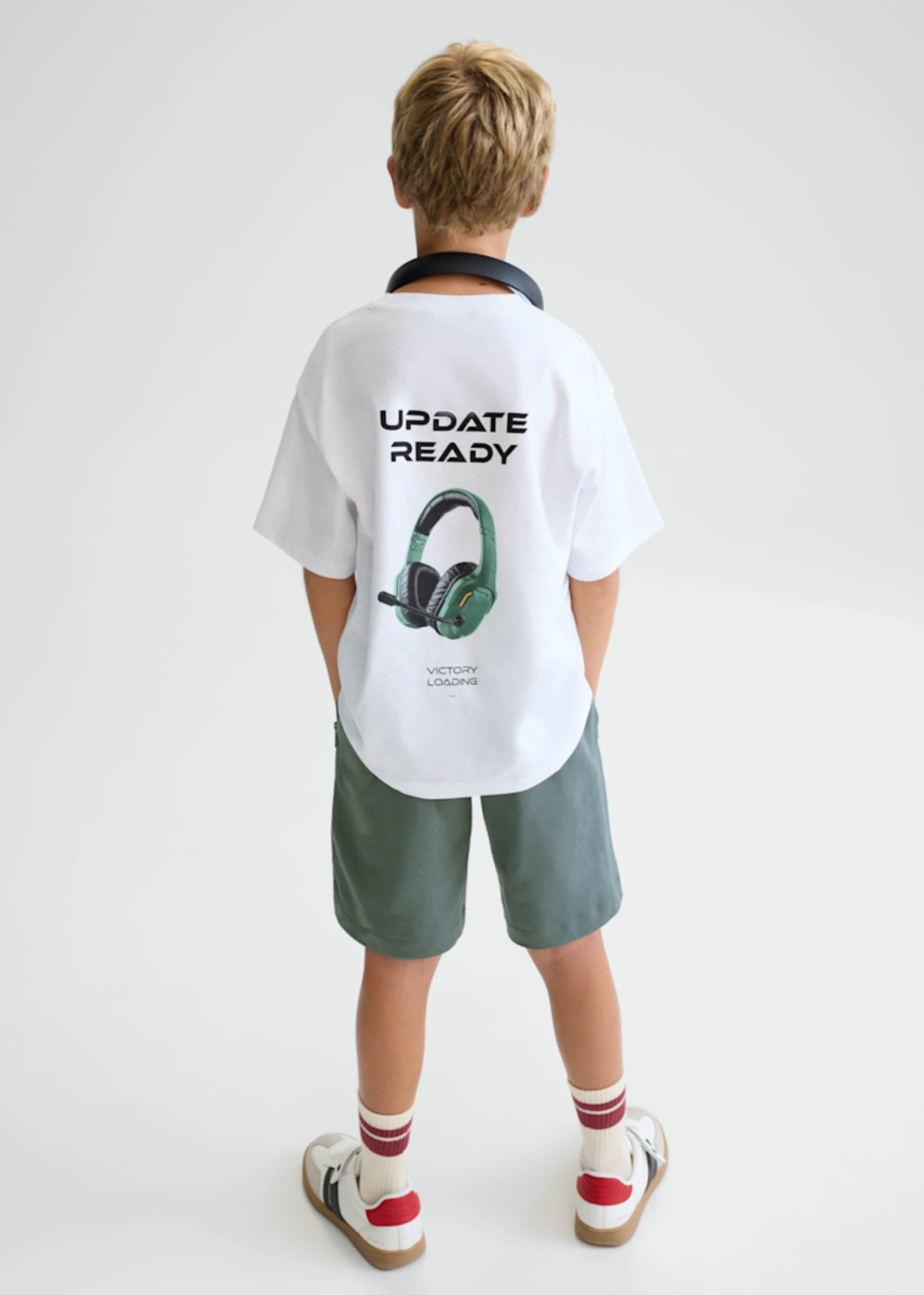 Ensemble pantalon et t-shirt garçon